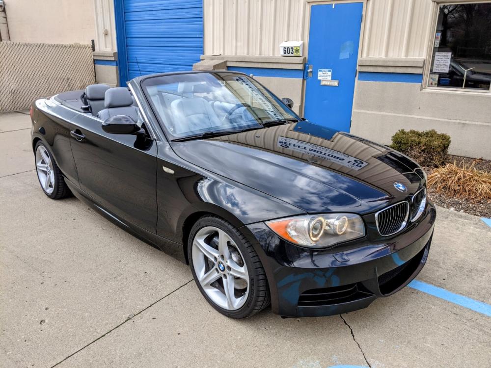 2008 Black BMW 1-Series 135i Convertible (WBAUN93538V) with an 3.0L L6 DOHC 24V engine, Automatic transmission, located at 603 Amelia Street, Plymouth, MI, 48170, (734) 459-5520, 42.378841, -83.464546 - Photo #12