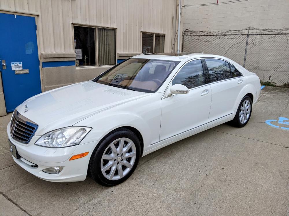 2007 Calcite White /Saddle Tan Leather Mercedes-Benz S-Class S550 4Matic (WDDNG86X27A) with an 5.5L V8 DOHC 32V engine, 7-Speed Automatic Overdrive transmission, located at 603 Amelia Street, Plymouth, MI, 48170, (734) 459-5520, 42.378841, -83.464546 - Photo #0