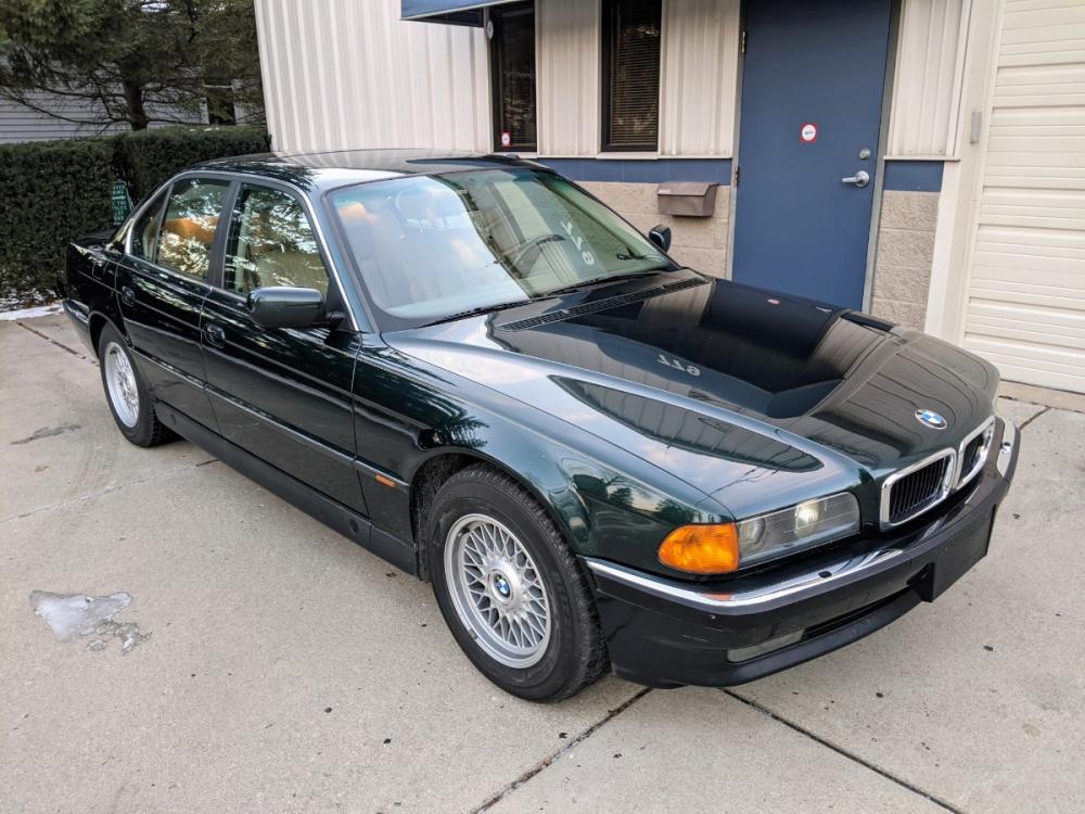 1995 Oxford Green Metallic /Sand Beige Leather BMW 7-Series 740i (WBAGF6323SD) with an 4.0L V8 DOHC 32V engine, 5-Speed Automatic Overdrive transmission, located at 603 Amelia Street, Plymouth, MI, 48170, (734) 459-5520, 42.378841, -83.464546 - Photo #12