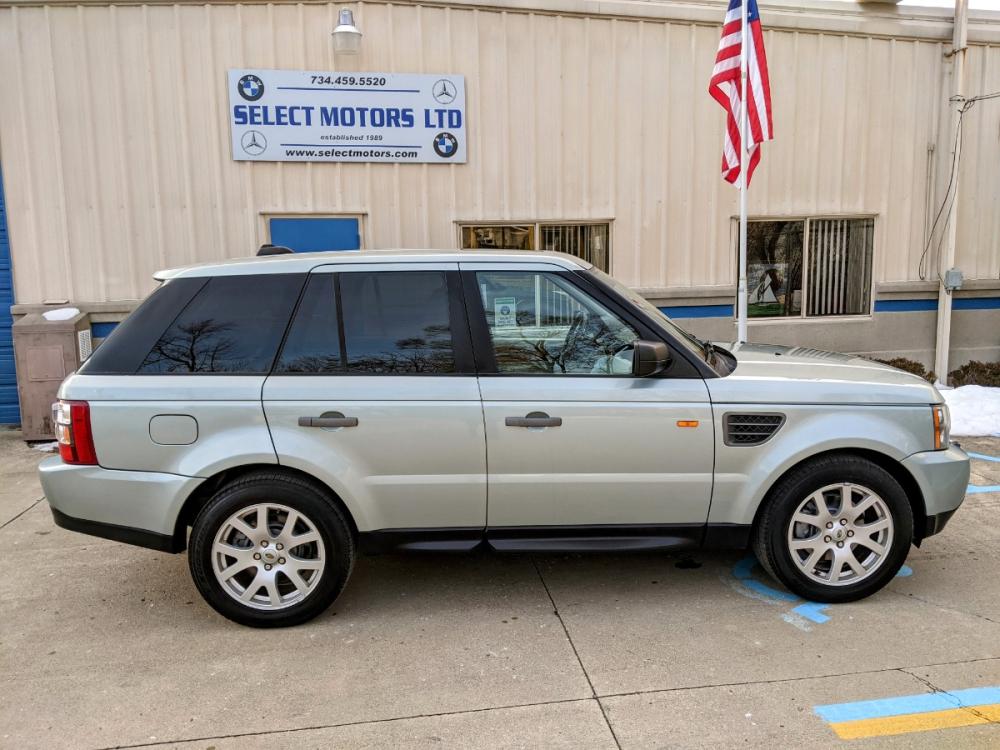 2007 Giverny Green Metallic /Ivory Leather Land Rover Range Rover Sport HSE (SALSK25487A) with an 4.4L V8 DOHC 32V engine, 6-Speed Automatic Overdrive transmission, located at 603 Amelia Street, Plymouth, MI, 48170, (734) 459-5520, 42.378841, -83.464546 - Photo #12