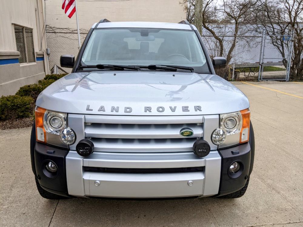 2008 Zambezi Silver /Black Leather Land Rover LR3 HSE (SALAG25408A) with an 4.4L V8 DOHC 32V engine, 6-Speed Automatic transmission, located at 603 Amelia Street, Plymouth, MI, 48170, (734) 459-5520, 42.378841, -83.464546 - Photo #3