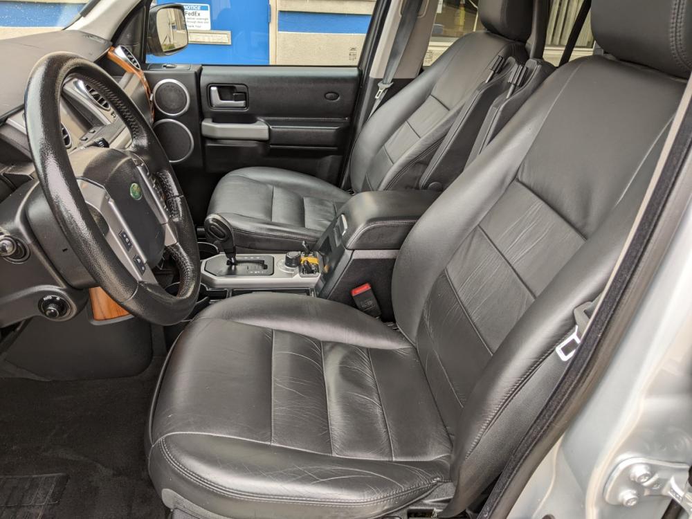 2008 Zambezi Silver /Black Leather Land Rover LR3 HSE (SALAG25408A) with an 4.4L V8 DOHC 32V engine, 6-Speed Automatic transmission, located at 603 Amelia Street, Plymouth, MI, 48170, (734) 459-5520, 42.378841, -83.464546 - Photo #4
