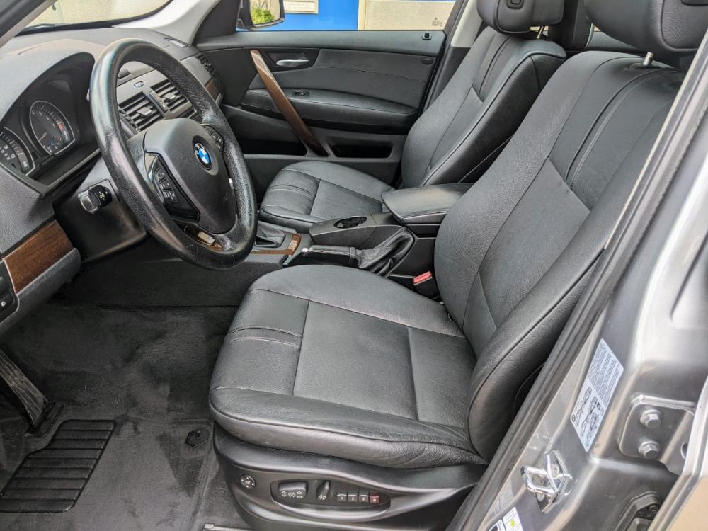 2009 /Black BMW X3 xDrive30i (WBXPC93489W) with an 3.0L L6 DOHC 24V engine, Automatic transmission, located at 603 Amelia Street, Plymouth, MI, 48170, (734) 459-5520, 42.378841, -83.464546 - *During the COVID-19 pandemic, our showroom is open BY APPOINTMENT for serious, qualified buyers. Please call for details - 734-459-5520, text 734-658-4573 or contact us via our web site at www.selectmotors.com Thank you.** See our web site at: http://www.selectmotors.com for complete Inventory - Photo #4