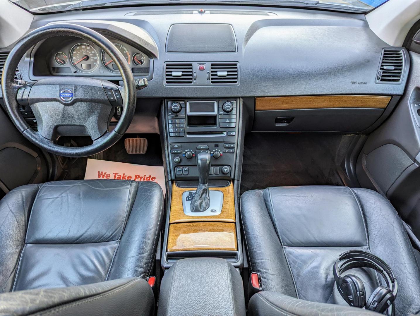 2005 Silver Metallic /Black Leather Volvo XC90 2.5T AWD (YV1CZ592451) with an 2.5L L5 DOHC 20V TURBO engine, 5-Speed Automatic transmission, located at 603 Amelia Street, Plymouth, MI, 48170, (734) 459-5520, 42.378841, -83.464546 - Photo#12
