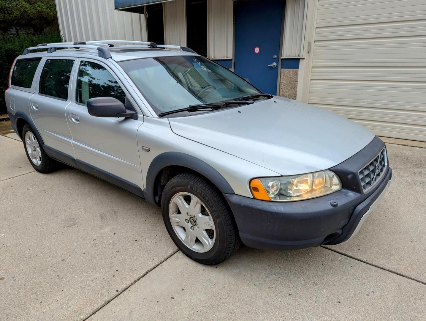 2005 Silver Metallic /Black Leather Volvo XC70 Cross Country (YV1SZ592851) with an 2.5L L5 DOHC 20V TURBO engine, 5-Speed Automatic transmission, located at 603 Amelia Street, Plymouth, MI, 48170, (734) 459-5520, 42.378841, -83.464546 - We will be CLOSED December 24 through January 4, reopening on Monday, January 5, 2026. We will answer messages and emails during that time. Vehicles shown by appointment - Please call ahead - 734-459-5520, text 734-658-4573 or contact us via our web site at: http://www.selectmotors.com for compl - Photo#2