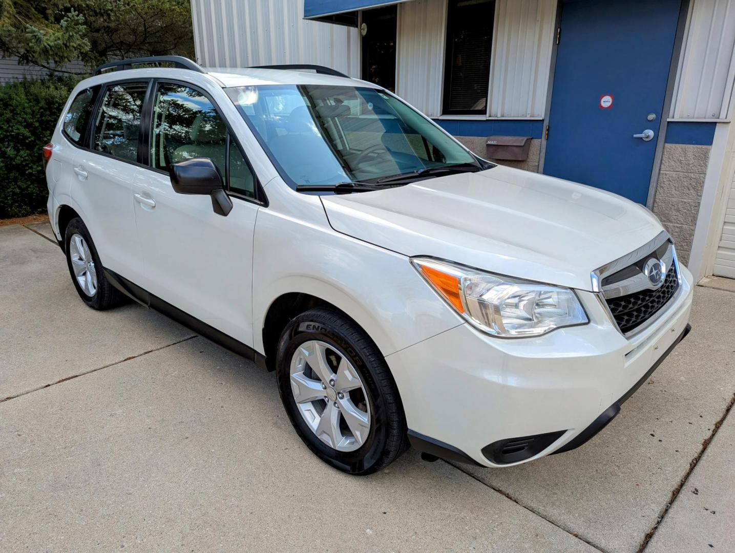 2015 White /Grey Subaru Forester 2.5i Premium (JF2SJABC1FH) with an 2.5L H4 SOHC 16V engine, 6-Speed Automatic transmission, located at 603 Amelia Street, Plymouth, MI, 48170, (734) 459-5520, 42.378841, -83.464546 - Vehicles shown by appointment - Please call ahead - 734-459-5520, text 734-658-4573 or contact us via our web site at: http://www.selectmotors.com for complete Inventory, Photos, Videos and FREE Carfax Reports. 2015 Subaru Forester 2.5i, Satin White Pearl with grey interior, 134K miles. New Mexic - Photo#7