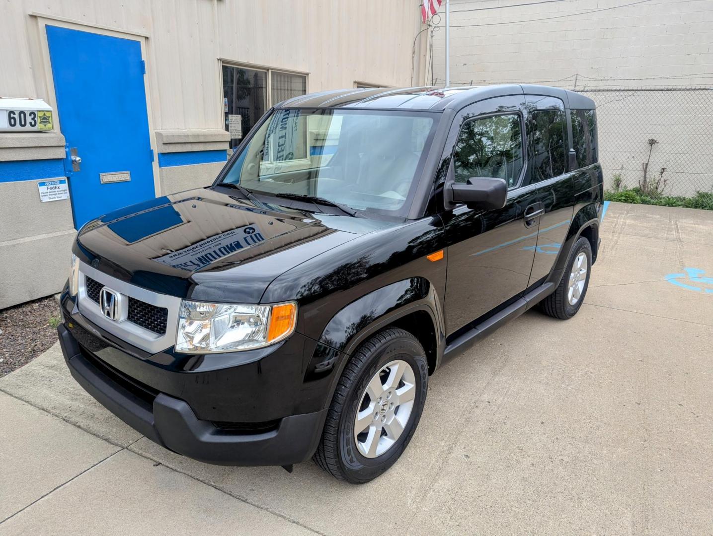 2011 Black /Beige Honda Element EX 4WD AT (5J6YH2H77BL) with an 2.4L L4 DOHC 16V engine, 5-Speed Automatic transmission, located at 603 Amelia Street, Plymouth, MI, 48170, (734) 459-5520, 42.378841, -83.464546 - Vehicles shown by appointment - Please call ahead - 734-459-5520, text 734-658-4573 or contact us via our web site at: http://www.selectmotors.com for complete Inventory, Photos, Videos and FREE Carfax Reports. 2011 Honda Element EX, Black with Beige interior, 85K one owner miles. Real time 4-w - Photo#0