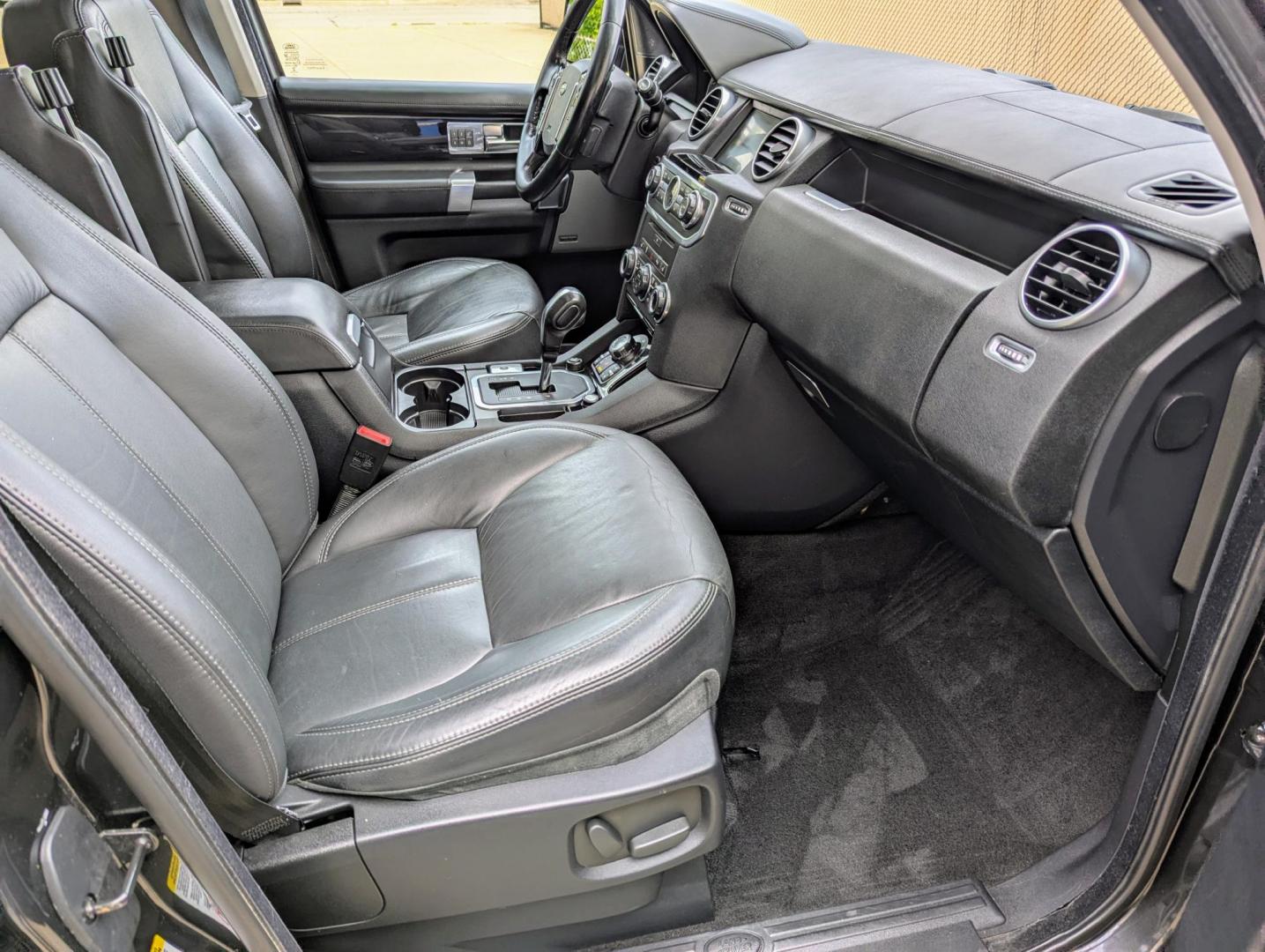 2013 Causeway Gray Metallic /Black Leather Land Rover LR4 HSE Luxury (SALAK2D47DA) with an 4.4L V8 DOHC 32V engine, 6-Speed Automatic transmission, located at 603 Amelia Street, Plymouth, MI, 48170, (734) 459-5520, 42.378841, -83.464546 - Vehicles shown by appointment - Please call ahead - 734-459-5520, text 734-658-4573 or contact us via our web site at: http://www.selectmotors.com for complete Inventory, Photos, Videos and FREE Carfax Reports. 2013 Land Rover LR4 HSE Luxury, Causeway Gray Metallic/Windsor Black leather inter - Photo#10