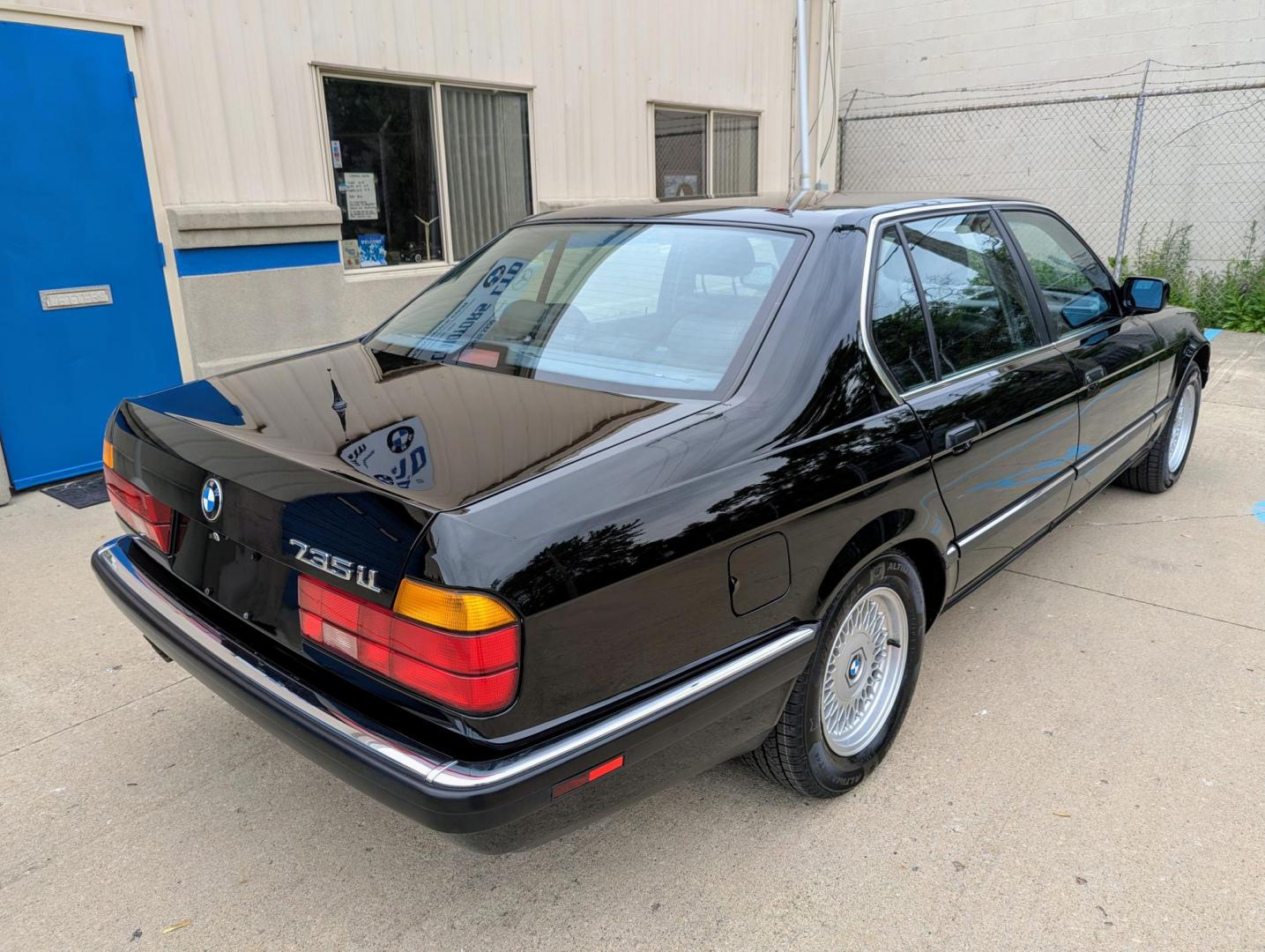 1990 Black /Black Leather BMW 7-Series 735iL (WBAGC4315LD) with an 3.4L L6 SOHC 12V engine, 4-Speed Automatic Overdrive transmission, located at 603 Amelia Street, Plymouth, MI, 48170, (734) 459-5520, 42.378841, -83.464546 - Vehicles shown by appointment - Please call ahead - 734-459-5520, text 734-658-4573 or contact us via our web site at: http://www.selectmotors.com for complete Inventory, Photos, Videos and FREE Carfax Reports. 1990 BMW 735iL, Black with black leather interior, 59K miles. Last owner purchased in - Photo#14
