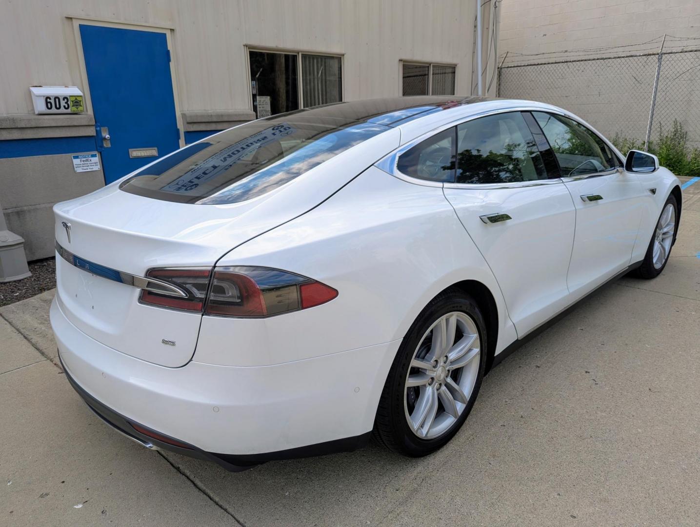 2014 White /Tan Nappa Leather Tesla Model S Base (5YJSA1H1XEF) with an ELECTRIC engine, 1-Speed Automatic transmission, located at 603 Amelia Street, Plymouth, MI, 48170, (734) 459-5520, 42.378841, -83.464546 - Vehicles shown by appointment - Please call ahead - 734-459-5520, text 734-658-4573 or contact us via our web site at: http://www.selectmotors.com for complete Inventory, Photos, Videos and FREE Carfax Reports. 2014 Tesla Model S 85, FREE Unlimited Supercharging. White with Tan Nappa leather seat - Photo#13