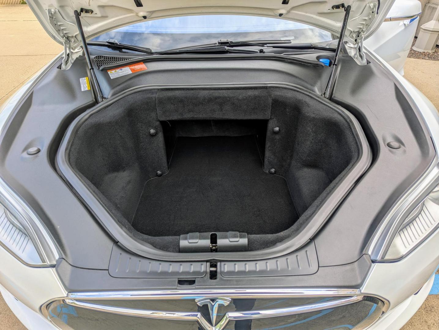 2014 White /Tan Nappa Leather Tesla Model S Base (5YJSA1H1XEF) with an ELECTRIC engine, 1-Speed Automatic transmission, located at 603 Amelia Street, Plymouth, MI, 48170, (734) 459-5520, 42.378841, -83.464546 - Vehicles shown by appointment - Please call ahead - 734-459-5520, text 734-658-4573 or contact us via our web site at: http://www.selectmotors.com for complete Inventory, Photos, Videos and FREE Carfax Reports. 2014 Tesla Model S 85, FREE Unlimited Supercharging. White with Tan Nappa leather seat - Photo#17