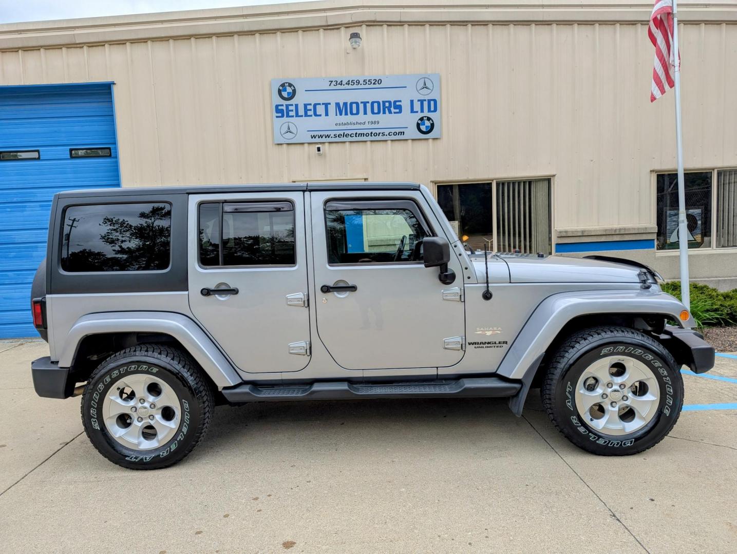 2013 Silver Metallic /Black Jeep Wrangler Unlimited Sahara 4WD (1C4BJWEG3DL) with an 3.6L V6 DOHC 24V FFV engine, Automatic transmission, located at 603 Amelia Street, Plymouth, MI, 48170, (734) 459-5520, 42.378841, -83.464546 - Vehicles shown by appointment - Please call ahead - 734-459-5520, text 734-658-4573 or contact us via our web site at: http://www.selectmotors.com for complete Inventory, Photos, Videos and FREE Carfax Reports. 2013 Jeep Wrangler Unlimited Sahara. Billet Silver Metallic with black interior, 175K - Photo#12
