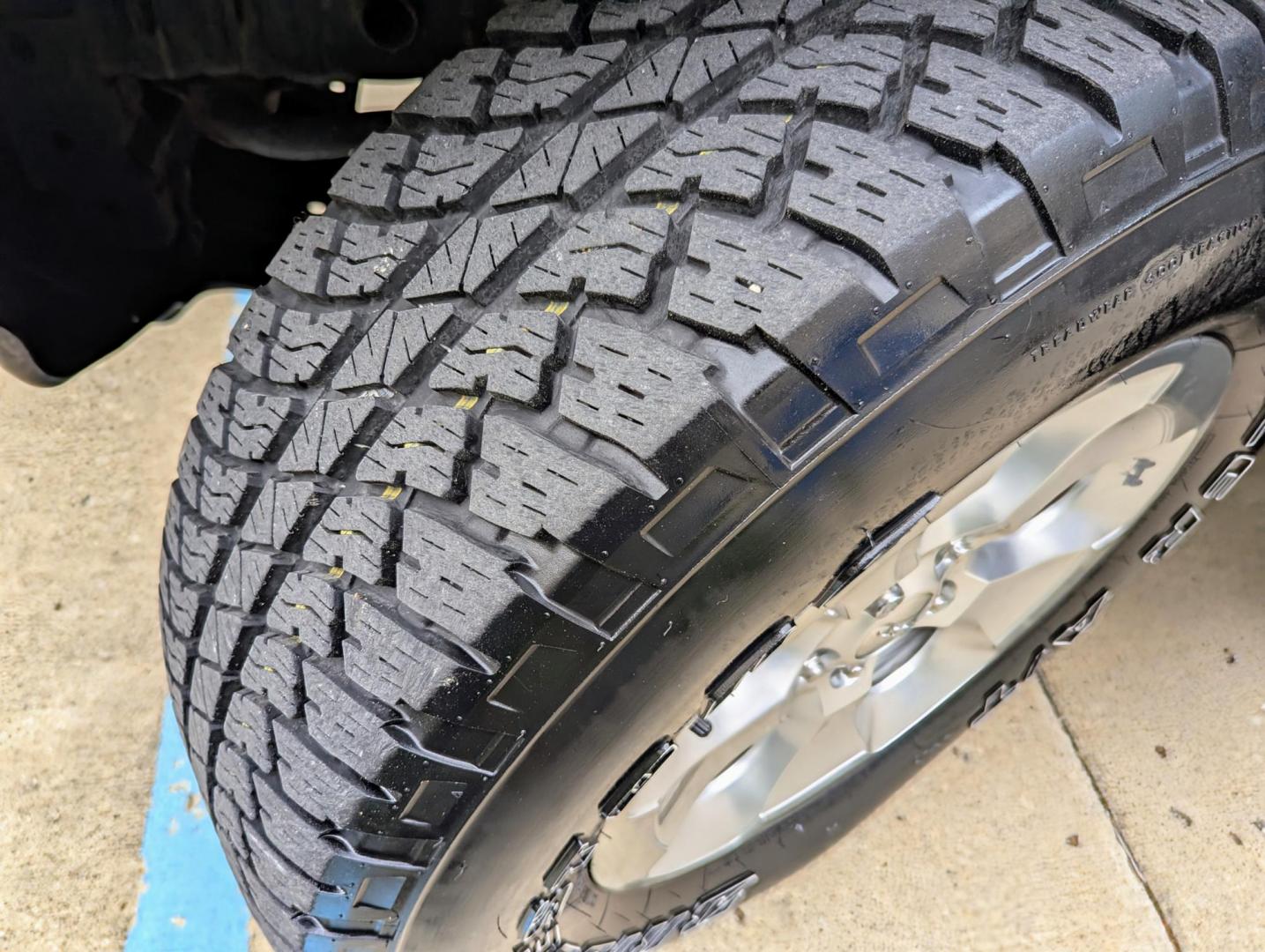 2013 Silver Metallic /Black Jeep Wrangler Unlimited Sahara 4WD (1C4BJWEG3DL) with an 3.6L V6 DOHC 24V FFV engine, Automatic transmission, located at 603 Amelia Street, Plymouth, MI, 48170, (734) 459-5520, 42.378841, -83.464546 - Vehicles shown by appointment - Please call ahead - 734-459-5520, text 734-658-4573 or contact us via our web site at: http://www.selectmotors.com for complete Inventory, Photos, Videos and FREE Carfax Reports. 2013 Jeep Wrangler Unlimited Sahara. Billet Silver Metallic with black interior, 175K - Photo#16