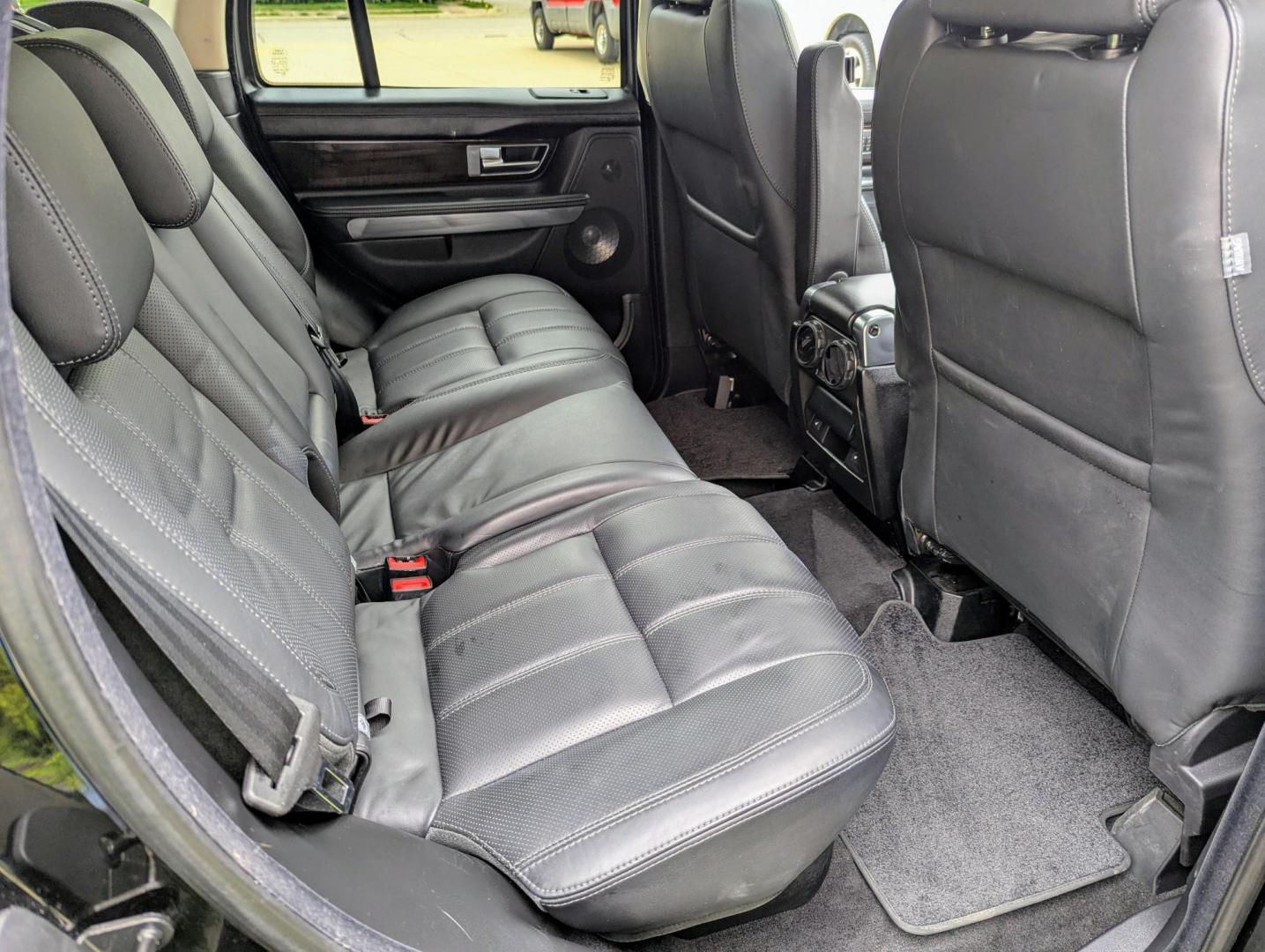 2010 Black /Ebony Leather Land Rover Range Rover Sport HSE (SALSK2D41AA) with an 4.4L V8 DOHC 32V engine, 6-Speed Automatic transmission, located at 603 Amelia Street, Plymouth, MI, 48170, (734) 459-5520, 42.378841, -83.464546 - Vehicles shown by appointment - Please call ahead - 734-459-5520, text 734-658-4573 or contact us via our web site at: http://www.selectmotors.com for complete Inventory, Photos, Videos and FREE Carfax Reports. 2010 Land Rover Range Rover Sport HSE LUX, Santorini Black Metallic, Ebony interior, 2 - Photo#12