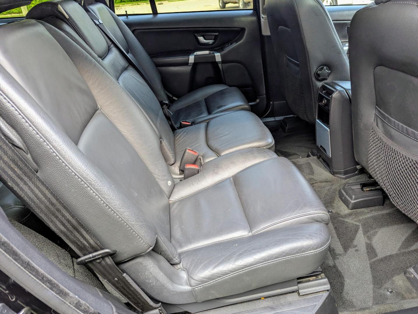 2013 Volvo XC90 3.2 AWD (YV4952CZ0D1) with an 3.2L L6 DOHC 24V engine, 6-Speed Automatic transmission, located at 603 Amelia Street, Plymouth, MI, 48170, (734) 459-5520, 42.378841, -83.464546 - Vehicles shown by appointment - Please call ahead - 734-459-5520, text 734-658-4573 or contact us via our web site at: http://www.selectmotors.com for complete Inventory, Photos, Videos and FREE Carfax Reports. 2013 Volvo XC90 3.2, Ember Black Metallic with black leather interior, 90K miles, all - Photo#9