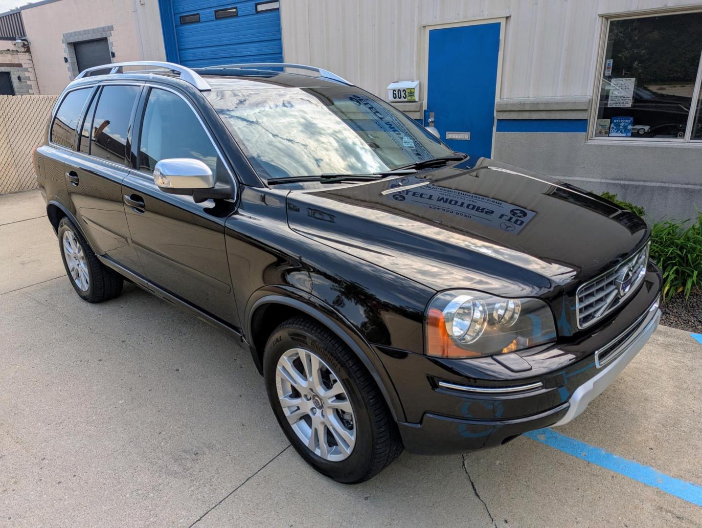 2013 Volvo XC90 3.2 AWD (YV4952CZ0D1) with an 3.2L L6 DOHC 24V engine, 6-Speed Automatic transmission, located at 603 Amelia Street, Plymouth, MI, 48170, (734) 459-5520, 42.378841, -83.464546 - Vehicles shown by appointment - Please call ahead - 734-459-5520, text 734-658-4573 or contact us via our web site at: http://www.selectmotors.com for complete Inventory, Photos, Videos and FREE Carfax Reports. 2013 Volvo XC90 3.2, Ember Black Metallic with black leather interior, 90K miles, all - Photo#12