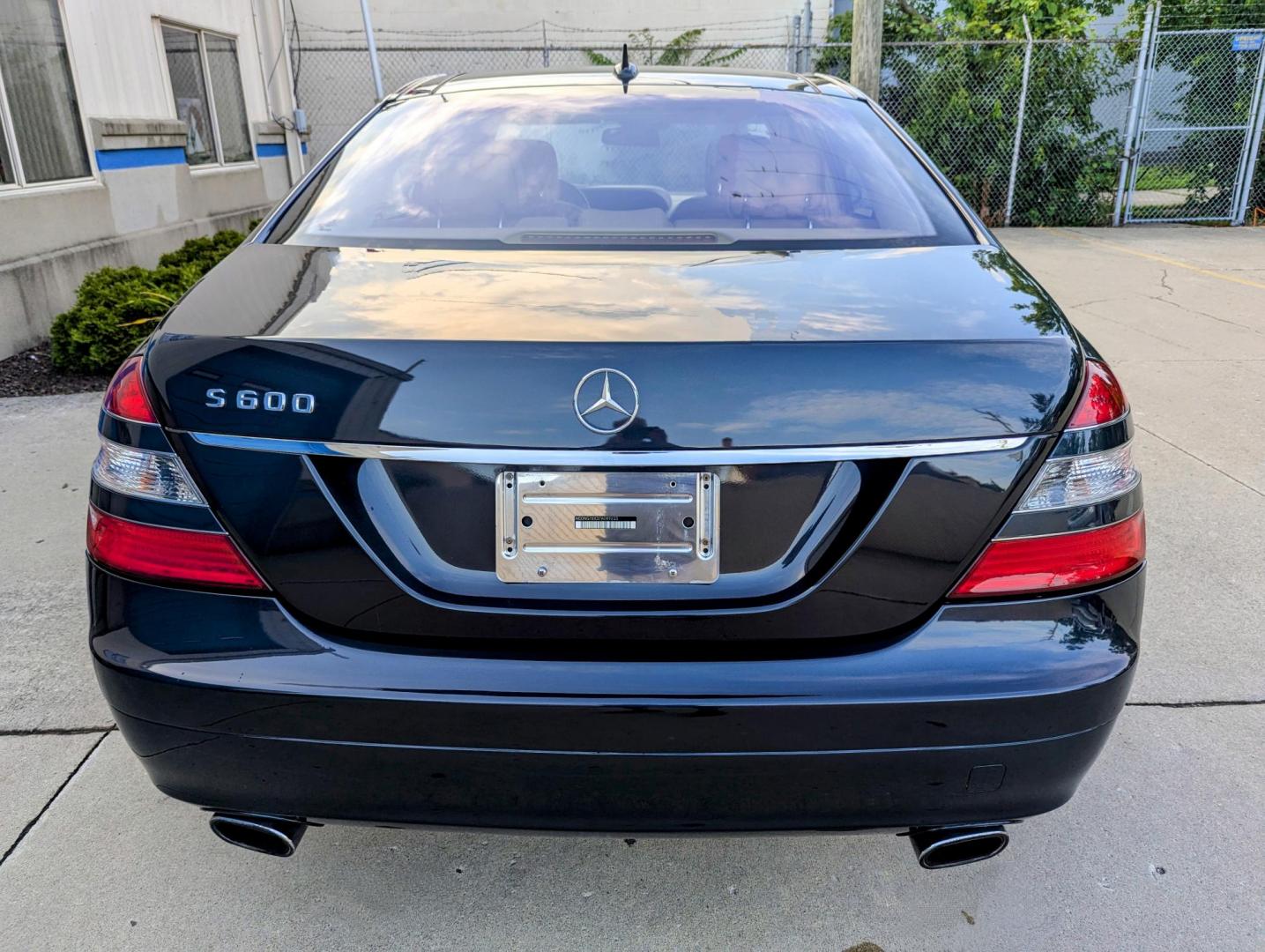 2007 Black Opal Metallic /Brown Leather Mercedes-Benz S-Class S600 (WDDNG76X37A) with an 5.5L V12 SOHC 36V TURBO engine, 5-Speed Automatic Overdrive transmission, located at 603 Amelia Street, Plymouth, MI, 48170, (734) 459-5520, 42.378841, -83.464546 - Vehicles shown by appointment - Please call ahead - 734-459-5520, text 734-658-4573 or contact us via our web site at: http://www.selectmotors.com for complete Inventory, Photos, Videos and FREE Carfax Reports. 2007 Mercedes S600, Black Opal Metallic, Light Brown Exclusive leather interior, 86K m - Photo#14