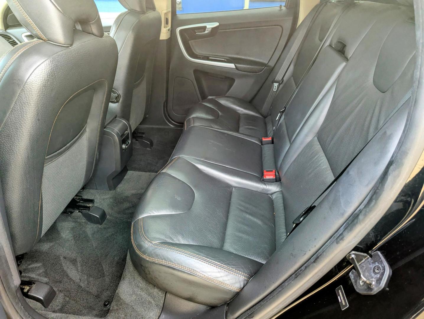 2011 Black /Black Leather Volvo XC60 T6 AWD (YV4902DZ9B2) with an 3.0L L6 DOHC 24V TURBO engine, 6-Speed Automatic transmission, located at 603 Amelia Street, Plymouth, MI, 48170, (734) 459-5520, 42.378841, -83.464546 - Vehicles shown by appointment - Please call ahead - 734-459-5520, text 734-658-4573 or contact us via our web site at: http://www.selectmotors.com for complete Inventory, Photos, Videos and FREE Carfax Reports. Warranty included. 2011 Volvo XC60 T6 3.0, Black with black leather interior, 82K mi - Photo#6