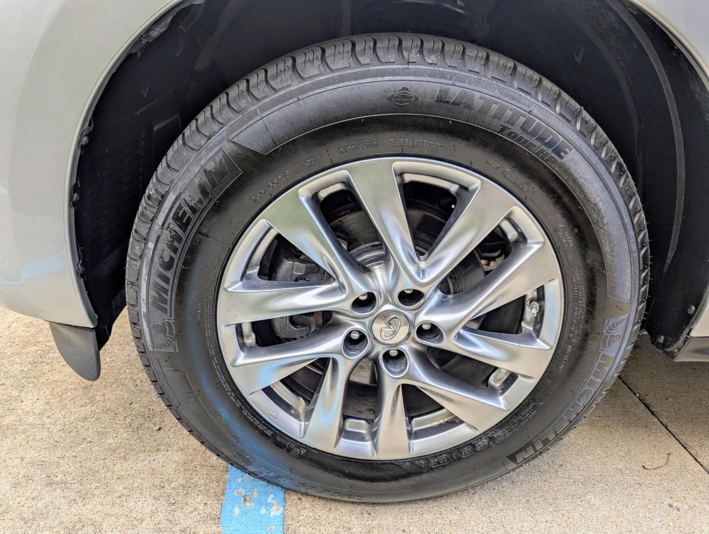 2014 Silver Metallic /Black Leather Infiniti QX Base AWD (5N1AL0MM4EC) with an 3.5L V6 DOHC 24V engine, Continuously Variable Transmission transmission, located at 603 Amelia Street, Plymouth, MI, 48170, (734) 459-5520, 42.378841, -83.464546 - Photo#16
