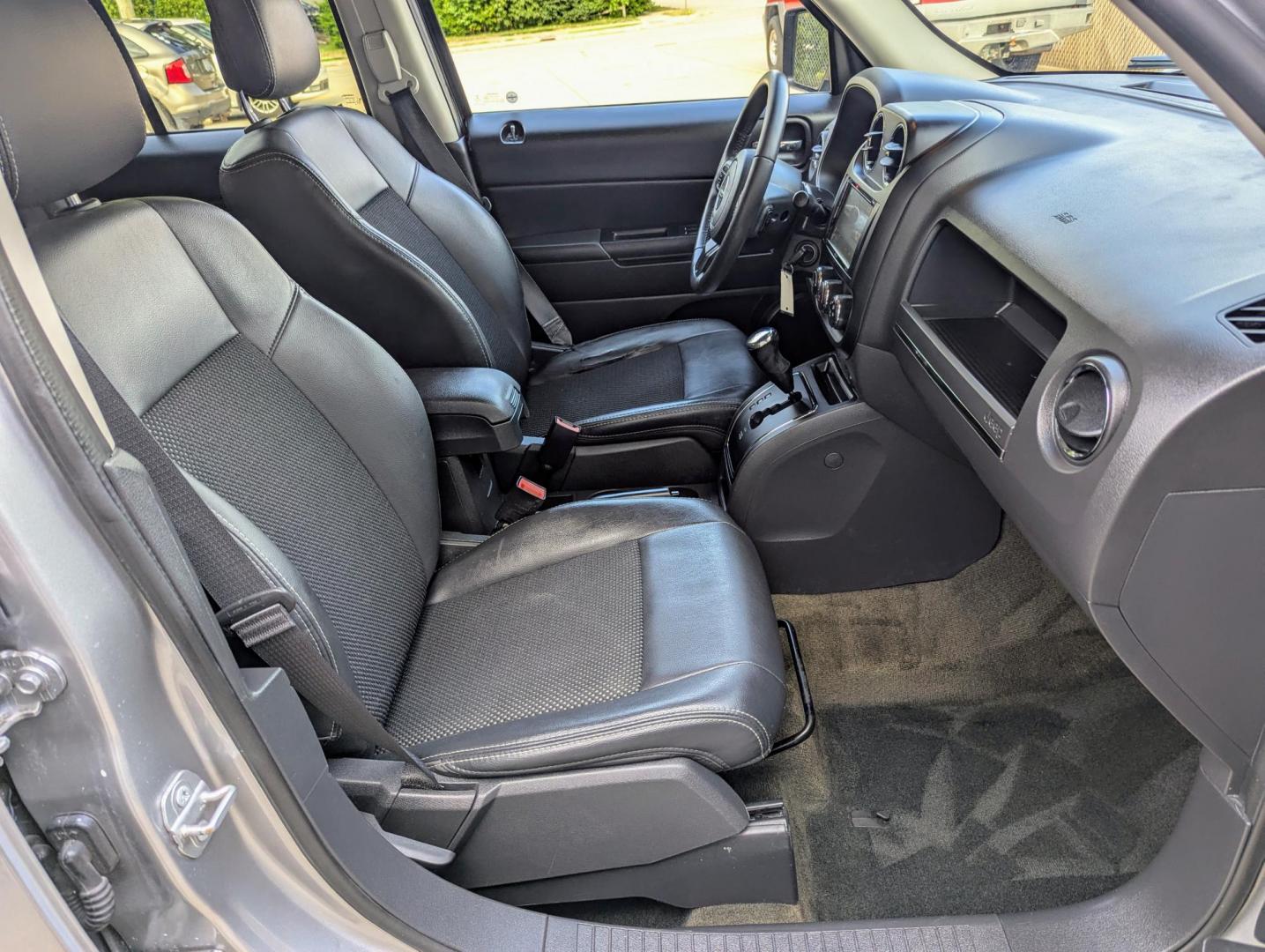 2016 Silver Metallic /Slate Gray Jeep Patriot Sport 2WD (1C4NJPBA4GD) with an 2.0L L4 DOHC 16V engine, Automatic transmission, located at 603 Amelia Street, Plymouth, MI, 48170, (734) 459-5520, 42.378841, -83.464546 - Photo#7