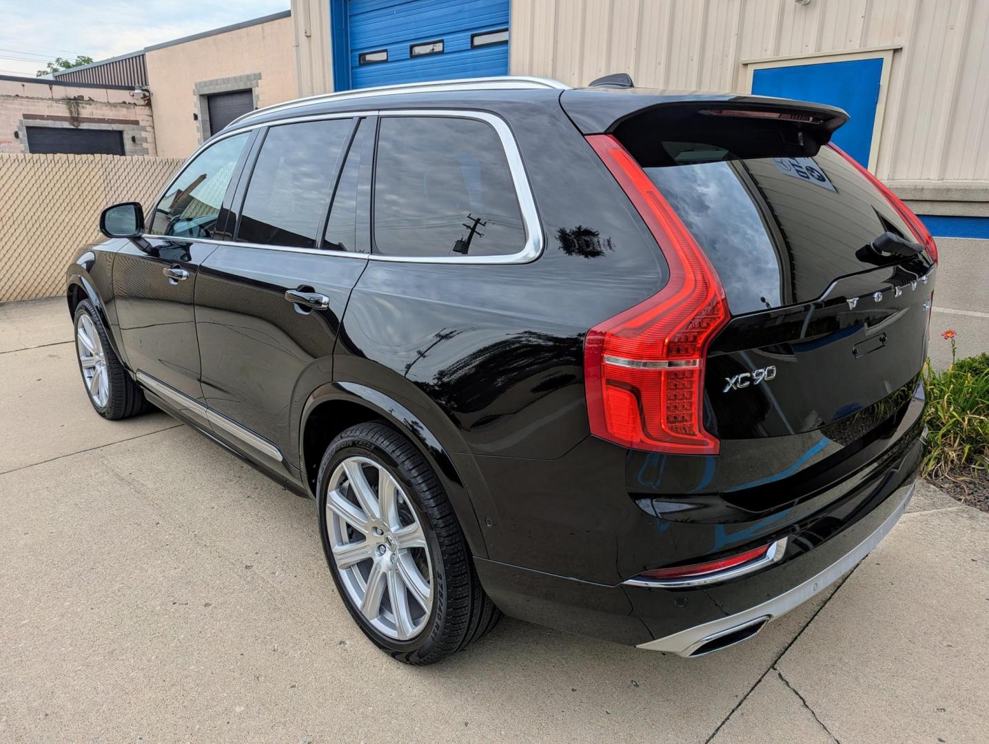 2016 Black /Beige Leather Volvo XC90 T6 Inscription (YV4A22PL2G1) with an 2.0L L4 DOHC 16V engine, 8-Speed Automatic transmission, located at 603 Amelia Street, Plymouth, MI, 48170, (734) 459-5520, 42.378841, -83.464546 - Vehicles shown by appointment - Please call ahead - 734-459-5520, text 734-658-4573 or contact us via our web site at: http://www.selectmotors.com for complete Inventory, Photos, Videos and FREE Carfax Reports. 2016 Volvo XC90 T6 AWD Inscription, Onyx Black Metallic with Beige Leather interior, o - Photo#3