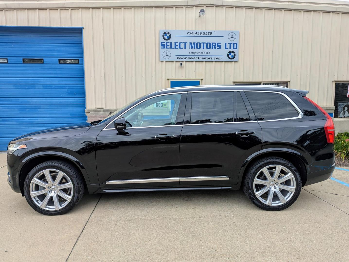 2016 Black /Beige Leather Volvo XC90 T6 Inscription (YV4A22PL2G1) with an 2.0L L4 DOHC 16V engine, 8-Speed Automatic transmission, located at 603 Amelia Street, Plymouth, MI, 48170, (734) 459-5520, 42.378841, -83.464546 - Vehicles shown by appointment - Please call ahead - 734-459-5520, text 734-658-4573 or contact us via our web site at: http://www.selectmotors.com for complete Inventory, Photos, Videos and FREE Carfax Reports. 2016 Volvo XC90 T6 AWD Inscription, Onyx Black Metallic with Beige Leather interior, o - Photo#2