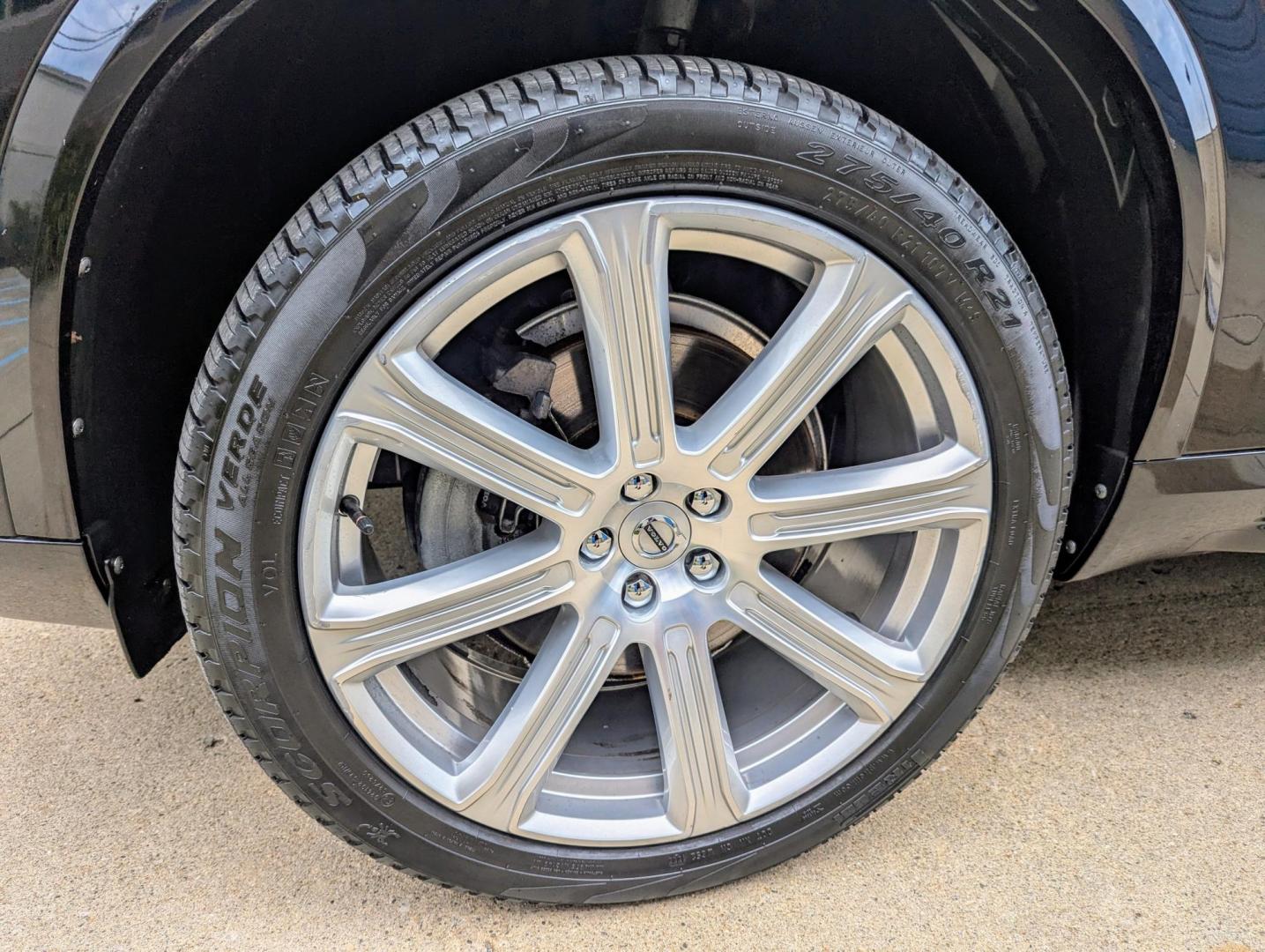 2016 Black /Beige Leather Volvo XC90 T6 Inscription (YV4A22PL2G1) with an 2.0L L4 DOHC 16V engine, 8-Speed Automatic transmission, located at 603 Amelia Street, Plymouth, MI, 48170, (734) 459-5520, 42.378841, -83.464546 - Vehicles shown by appointment - Please call ahead - 734-459-5520, text 734-658-4573 or contact us via our web site at: http://www.selectmotors.com for complete Inventory, Photos, Videos and FREE Carfax Reports. 2016 Volvo XC90 T6 AWD Inscription, Onyx Black Metallic with Beige Leather interior, o - Photo#17