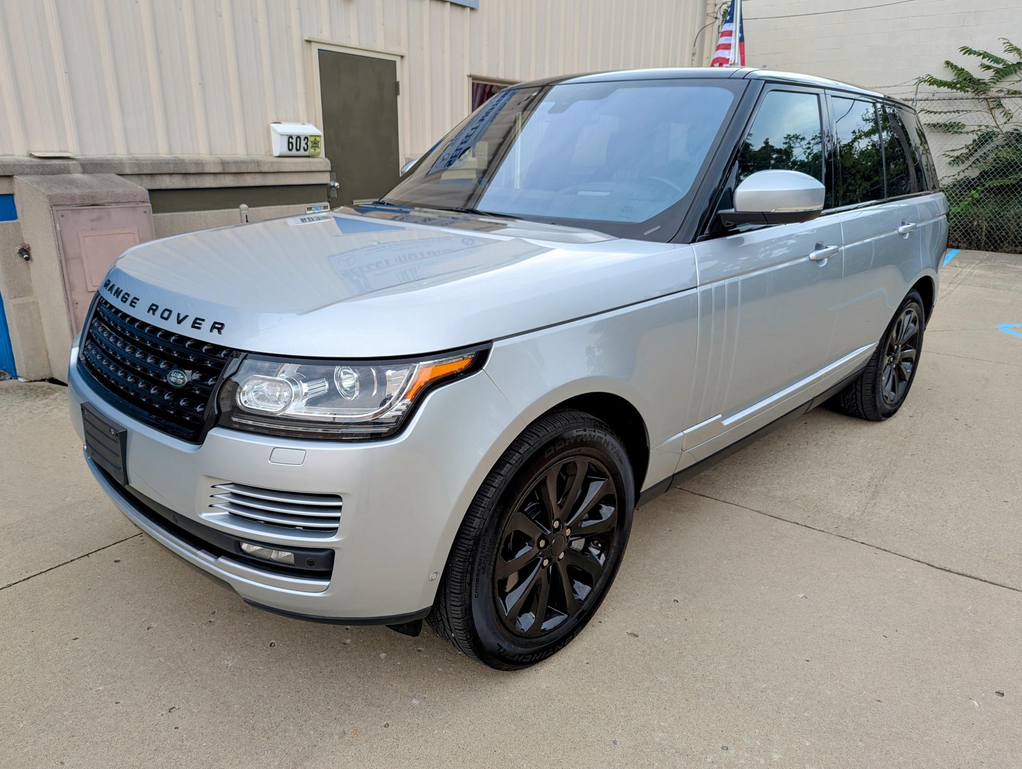 photo of 2016 Land Rover Range Rover HSE