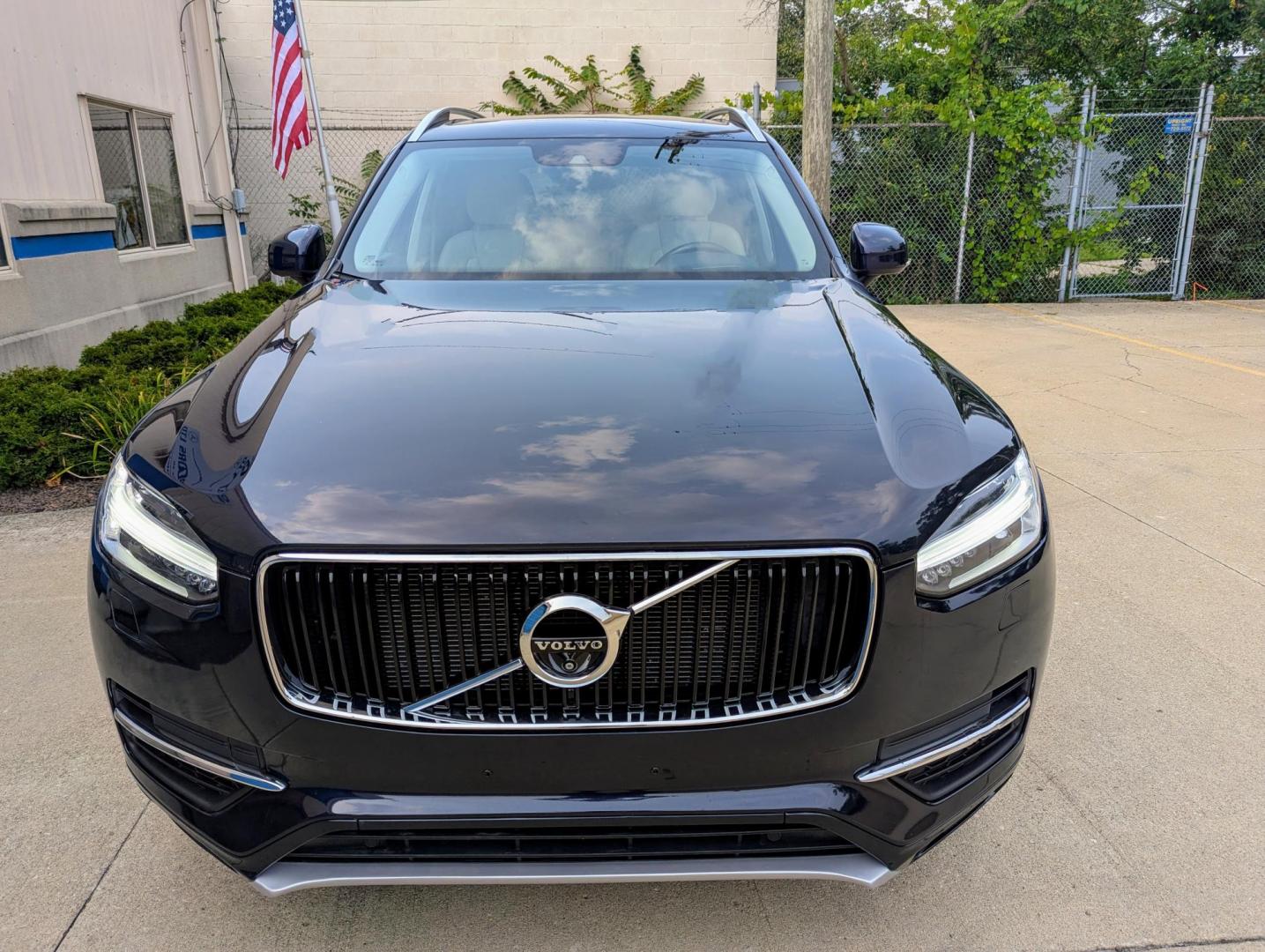 2016 Magic Blue Metallic /Beige Leather Volvo XC90 T8 Momentum (YV4BC0PKXG1) with an 2.0L L4 DOHC 16V HYBRID engine, 8A transmission, located at 603 Amelia Street, Plymouth, MI, 48170, (734) 459-5520, 42.378841, -83.464546 - Vehicles shown by appointment - Please call ahead - 734-459-5520, text 734-658-4573 or contact us via our web site at: http://www.selectmotors.com for complete Inventory, Photos, Videos and FREE Carfax Reports. 2016 Volvo XC90 T8 Momentum, Magic Blue Metallic with Beige Leather interior, One Owne - Photo#1