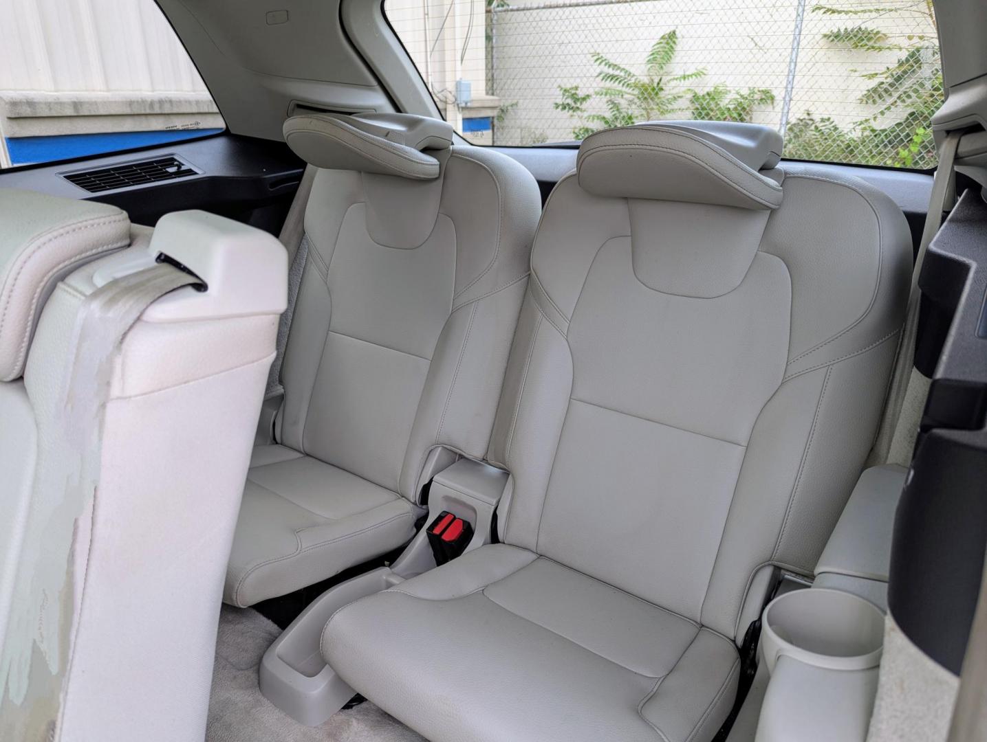 2016 Magic Blue Metallic /Beige Leather Volvo XC90 T8 Momentum (YV4BC0PKXG1) with an 2.0L L4 DOHC 16V HYBRID engine, 8A transmission, located at 603 Amelia Street, Plymouth, MI, 48170, (734) 459-5520, 42.378841, -83.464546 - Vehicles shown by appointment - Please call ahead - 734-459-5520, text 734-658-4573 or contact us via our web site at: http://www.selectmotors.com for complete Inventory, Photos, Videos and FREE Carfax Reports. 2016 Volvo XC90 T8 Momentum, Magic Blue Metallic with Beige Leather interior, One Owne - Photo#7