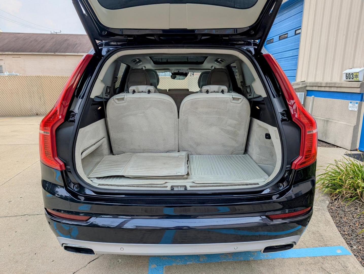 2016 Magic Blue Metallic /Beige Leather Volvo XC90 T8 Momentum (YV4BC0PKXG1) with an 2.0L L4 DOHC 16V HYBRID engine, 8A transmission, located at 603 Amelia Street, Plymouth, MI, 48170, (734) 459-5520, 42.378841, -83.464546 - Vehicles shown by appointment - Please call ahead - 734-459-5520, text 734-658-4573 or contact us via our web site at: http://www.selectmotors.com for complete Inventory, Photos, Videos and FREE Carfax Reports. 2016 Volvo XC90 T8 Momentum, Magic Blue Metallic with Beige Leather interior, One Owne - Photo#8
