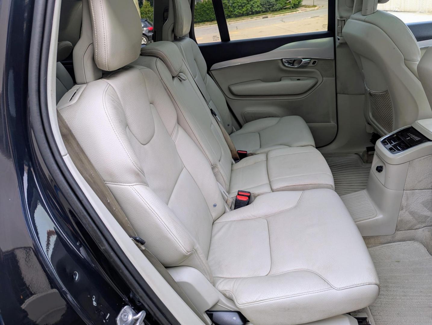 2016 Magic Blue Metallic /Beige Leather Volvo XC90 T8 Momentum (YV4BC0PKXG1) with an 2.0L L4 DOHC 16V HYBRID engine, 8A transmission, located at 603 Amelia Street, Plymouth, MI, 48170, (734) 459-5520, 42.378841, -83.464546 - Vehicles shown by appointment - Please call ahead - 734-459-5520, text 734-658-4573 or contact us via our web site at: http://www.selectmotors.com for complete Inventory, Photos, Videos and FREE Carfax Reports. 2016 Volvo XC90 T8 Momentum, Magic Blue Metallic with Beige Leather interior, One Owne - Photo#10