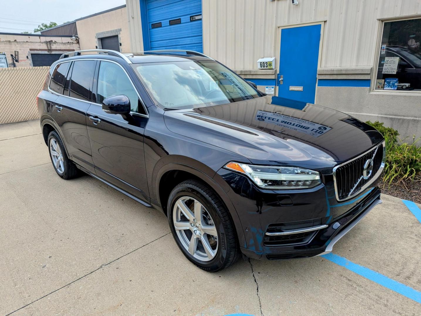 2016 Magic Blue Metallic /Beige Leather Volvo XC90 T8 Momentum (YV4BC0PKXG1) with an 2.0L L4 DOHC 16V HYBRID engine, 8A transmission, located at 603 Amelia Street, Plymouth, MI, 48170, (734) 459-5520, 42.378841, -83.464546 - Vehicles shown by appointment - Please call ahead - 734-459-5520, text 734-658-4573 or contact us via our web site at: http://www.selectmotors.com for complete Inventory, Photos, Videos and FREE Carfax Reports. 2016 Volvo XC90 T8 Momentum, Magic Blue Metallic with Beige Leather interior, One Owne - Photo#12