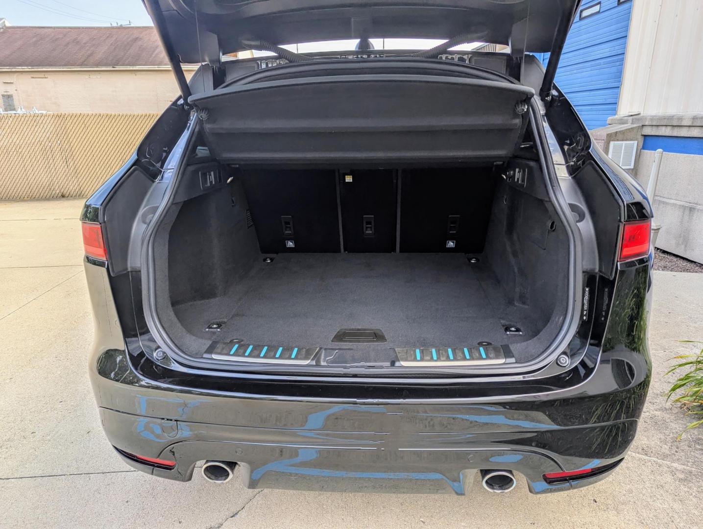 2018 Black /Ebony Jaguar F-Pace S (SADCM2FV3JA) with an 3.0L V6 DOHC 24V SUPERCHARGED engine, 8A transmission, located at 603 Amelia Street, Plymouth, MI, 48170, (734) 459-5520, 42.378841, -83.464546 - Vehicles shown by appointment - Please call ahead - 734-459-5520, text 734-658-4573 or contact us via our web site at: http://www.selectmotors.com for complete Inventory, Photos, Videos and FREE Carfax Reports. 2018 Jaguar F-Pace "S", Santorini Black Metallic with Ebony interior, One Owner, 72K - Photo#7