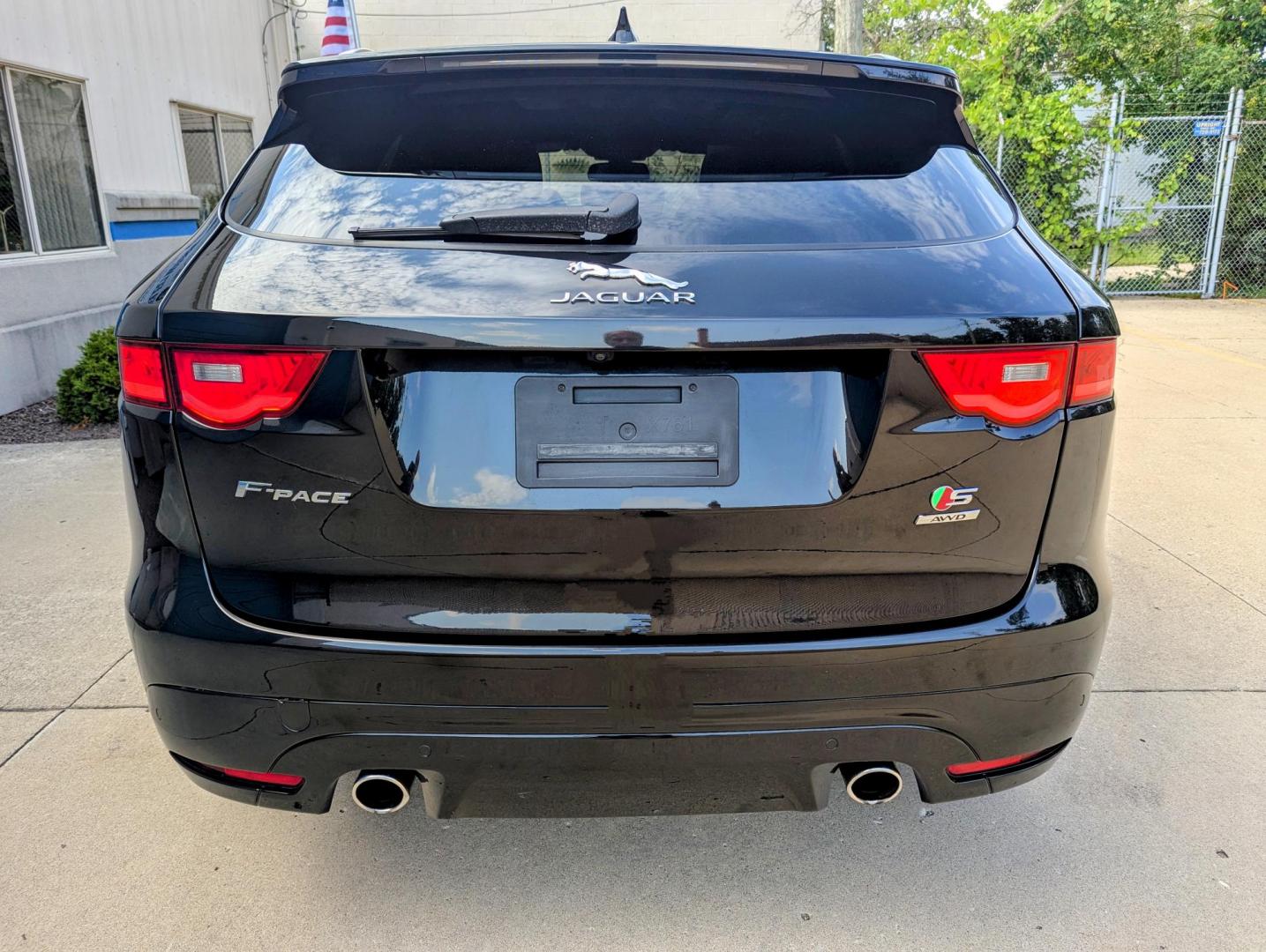 2018 Black /Ebony Jaguar F-Pace S (SADCM2FV3JA) with an 3.0L V6 DOHC 24V SUPERCHARGED engine, 8A transmission, located at 603 Amelia Street, Plymouth, MI, 48170, (734) 459-5520, 42.378841, -83.464546 - Vehicles shown by appointment - Please call ahead - 734-459-5520, text 734-658-4573 or contact us via our web site at: http://www.selectmotors.com for complete Inventory, Photos, Videos and FREE Carfax Reports. 2018 Jaguar F-Pace "S", Santorini Black Metallic with Ebony interior, One Owner, 72K - Photo#16