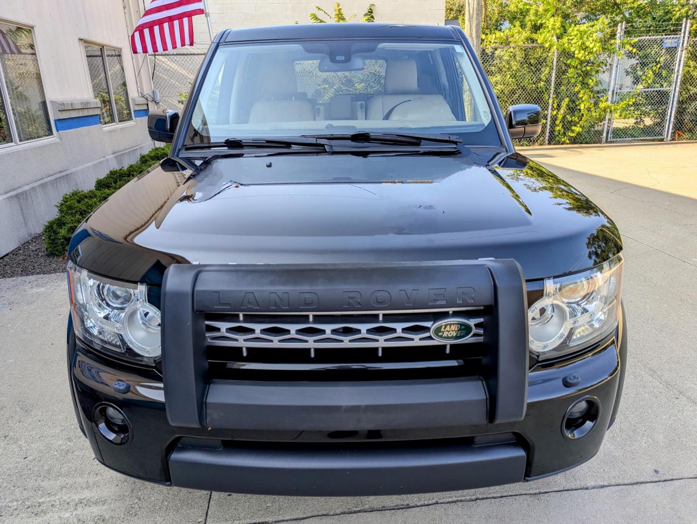 2011 Black /Almond Leather Land Rover LR4 HSE (SALAB2D41BA) with an 4.4L V8 DOHC 32V engine, 6-Speed Automatic transmission, located at 603 Amelia Street, Plymouth, MI, 48170, (734) 459-5520, 42.378841, -83.464546 - Vehicles shown by appointment - Please call ahead - 734-459-5520, text 734-658-4573 or contact us via our web site at: http://www.selectmotors.com for complete Inventory, Photos, Videos and FREE Carfax Reports. 2011 Land Rover LR4 SE, Black with Almond Leather interior, 97K miles, One Owner, All - Photo#1