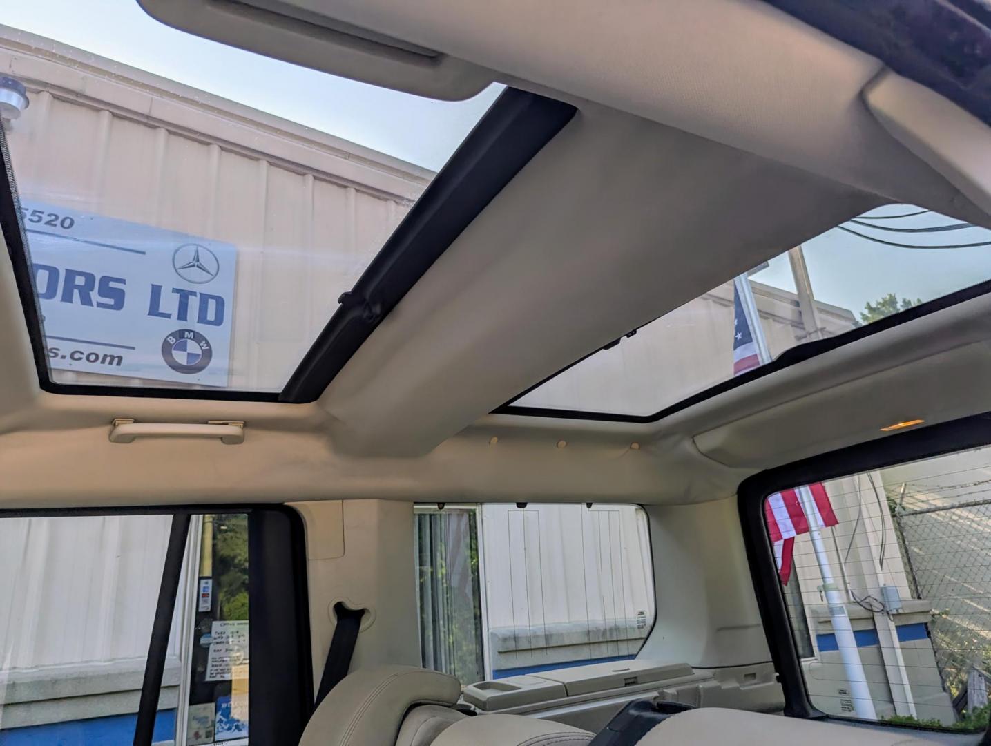 2011 Black /Almond Leather Land Rover LR4 HSE (SALAB2D41BA) with an 4.4L V8 DOHC 32V engine, 6-Speed Automatic transmission, located at 603 Amelia Street, Plymouth, MI, 48170, (734) 459-5520, 42.378841, -83.464546 - Vehicles shown by appointment - Please call ahead - 734-459-5520, text 734-658-4573 or contact us via our web site at: http://www.selectmotors.com for complete Inventory, Photos, Videos and FREE Carfax Reports. 2011 Land Rover LR4 SE, Black with Almond Leather interior, 97K miles, One Owner, All - Photo#6
