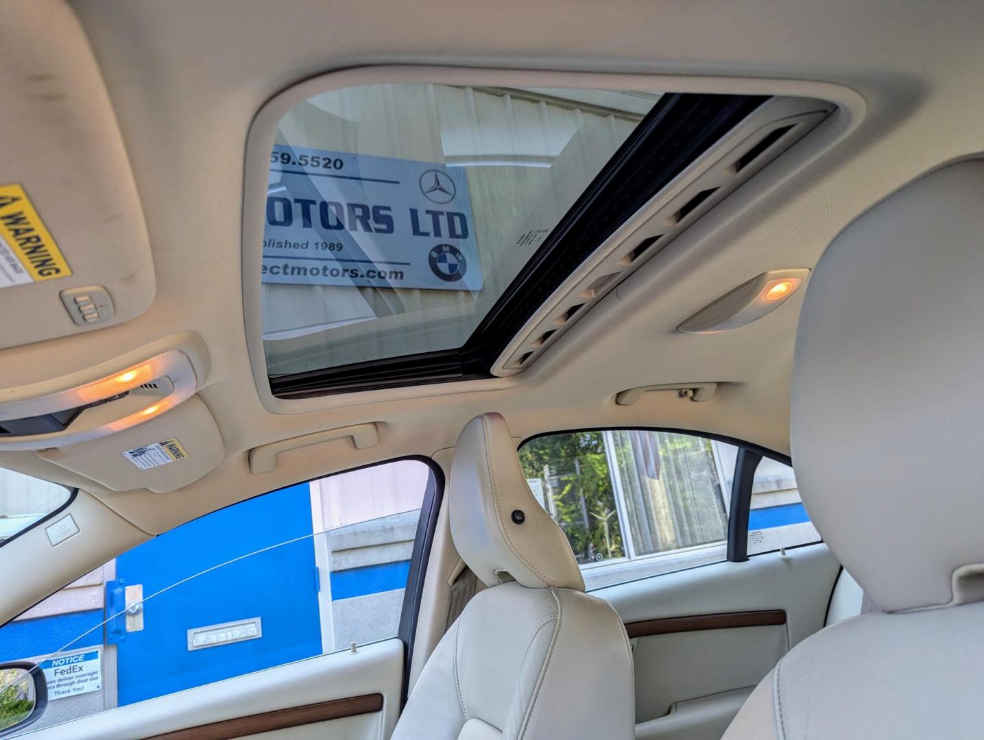 2009 Barents Blue Metallic /Sandstone Beige Leather Volvo S80 3.2 (YV1AS982091) with an 3.2L L6 DOHC engine, 6-Speed Automatic transmission, located at 603 Amelia Street, Plymouth, MI, 48170, (734) 459-5520, 42.378841, -83.464546 - Photo#5