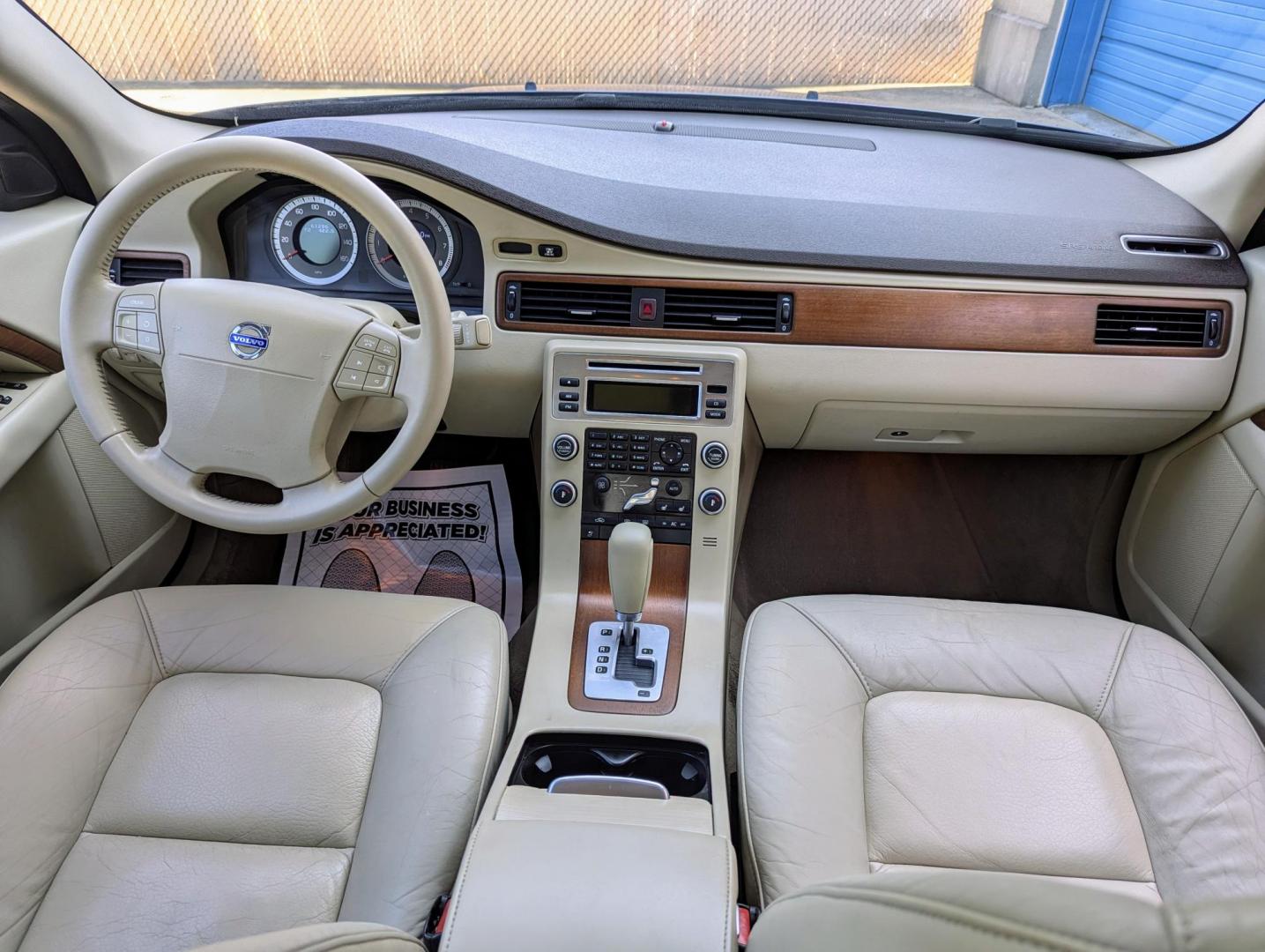 2009 Barents Blue Metallic /Sandstone Beige Leather Volvo S80 3.2 (YV1AS982091) with an 3.2L L6 DOHC engine, 6-Speed Automatic transmission, located at 603 Amelia Street, Plymouth, MI, 48170, (734) 459-5520, 42.378841, -83.464546 - Photo#9