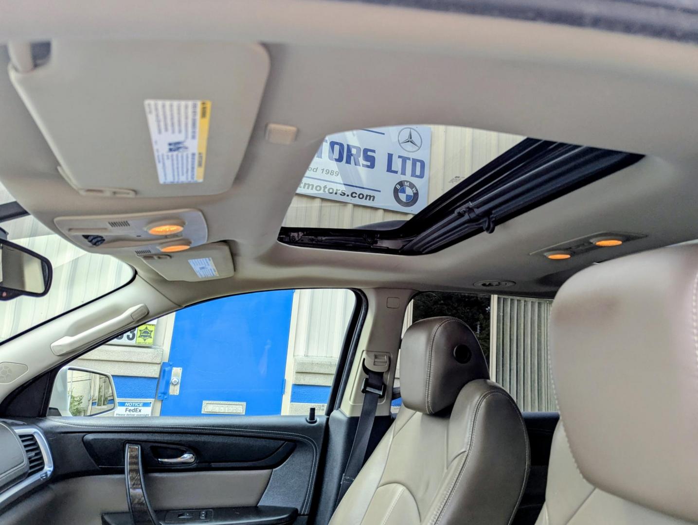 2015 White /Dark Cashmere Leather GMC Acadia SLT-1 AWD (1GKKVRKD3FJ) with an 3.6L V6 DOHC 24V engine, 6-Speed Automatic transmission, located at 603 Amelia Street, Plymouth, MI, 48170, (734) 459-5520, 42.378841, -83.464546 - We will be closed September 11 through the 15th. Reopening on Tuesday, September 16th. We will respond to messages. Vehicles shown by appointment - Please call ahead - 734-459-5520, text 734-658-4573 or contact us via our web site at: http://www.selectmotors.com for complete Inventory, Photos, Vi - Photo#5