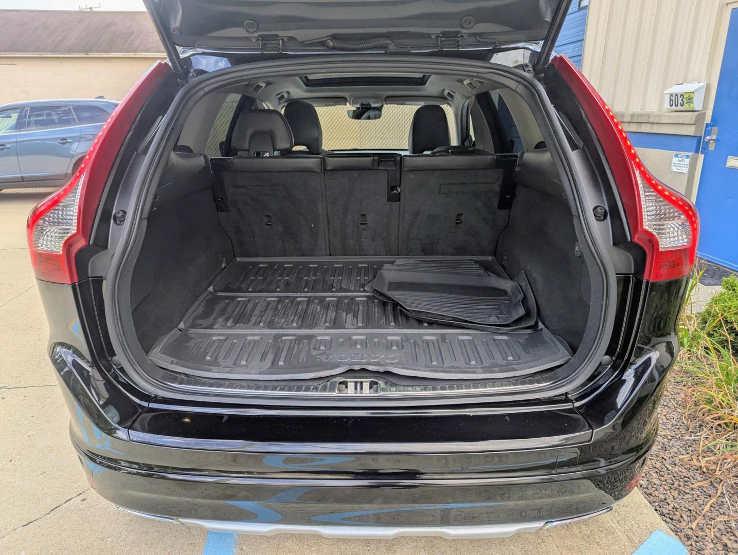 2017 Volvo XC60 T5 Inscription - Photo 8