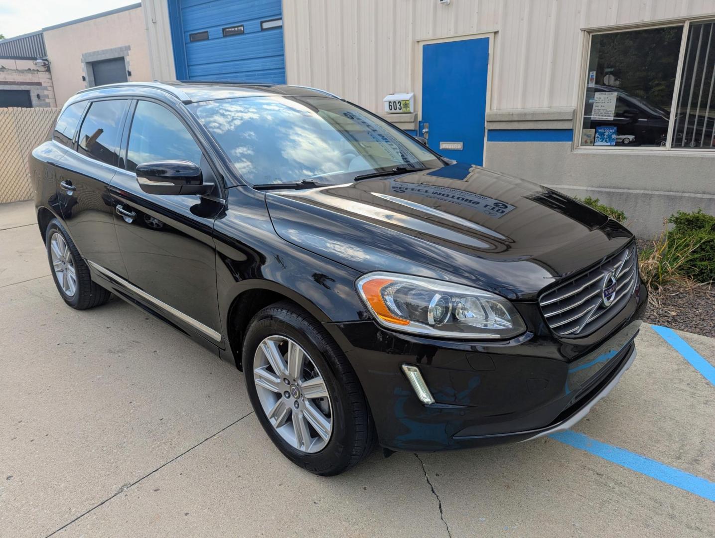 2017 Volvo XC60 T5 Inscription - Photo 12