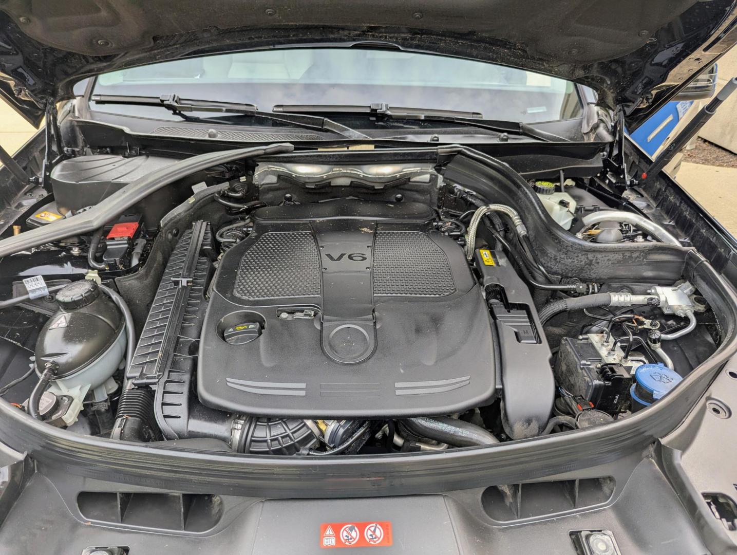 2014 Black /Alpaca Grey/Black Mercedes-Benz GLK-Class GLK350 (WDCGG5HB2EG) with an 3.5L V6 DOHC 24V engine, 7-Speed Automatic transmission, located at 603 Amelia Street, Plymouth, MI, 48170, (734) 459-5520, 42.378841, -83.464546 - Vehicles shown by appointment - Please call ahead - 734-459-5520, text 734-658-4573 or contact us via our web site at: http://www.selectmotors.com for complete Inventory, Photos, Videos and FREE Carfax Reports. 2014 Mercedes GLK350, Black with Alpaca Grey/Black interior, 60K miles. Premium 1 Pack - Photo#17