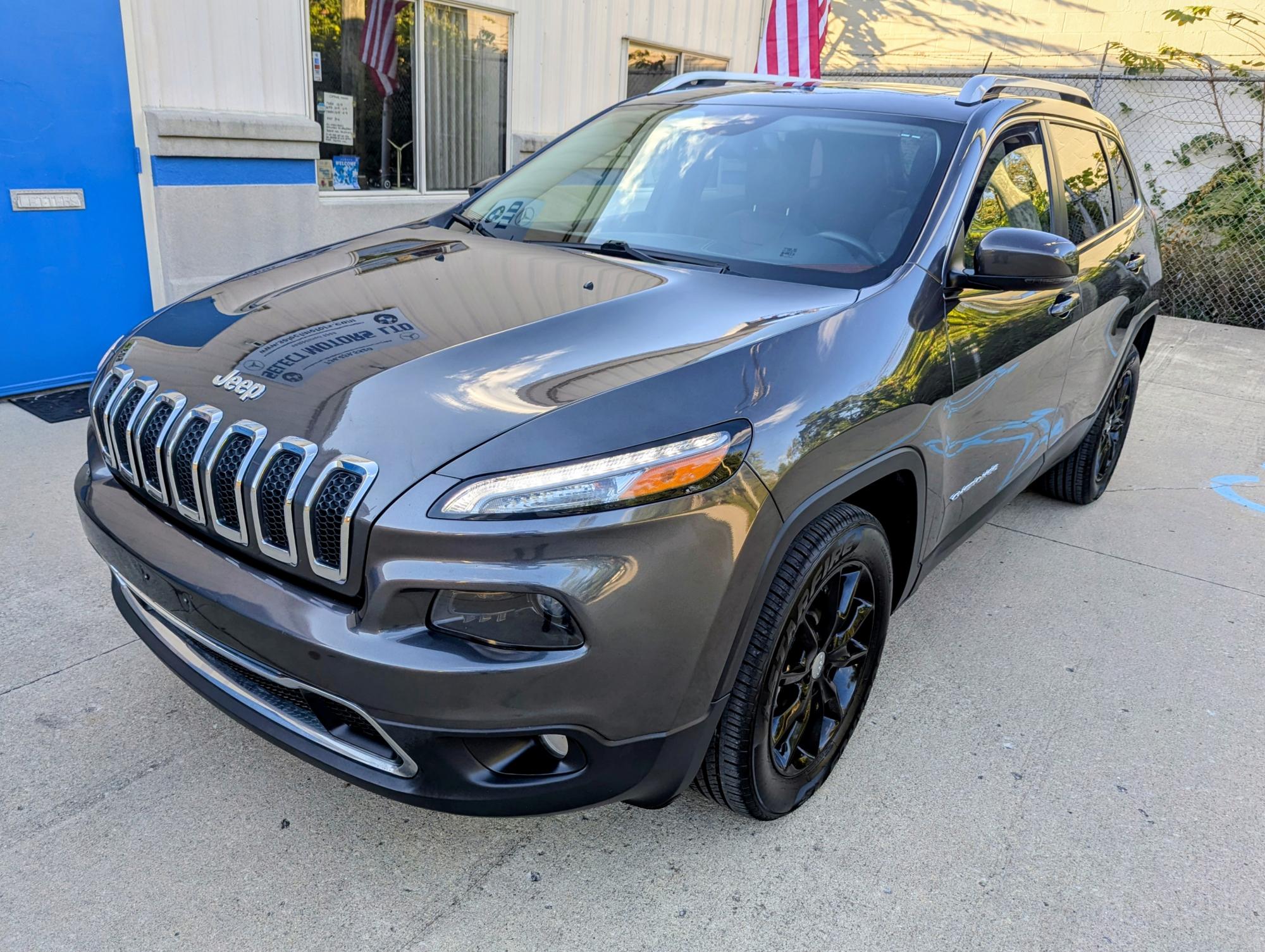 photo of 2014 Jeep Cherokee Limited 4WD