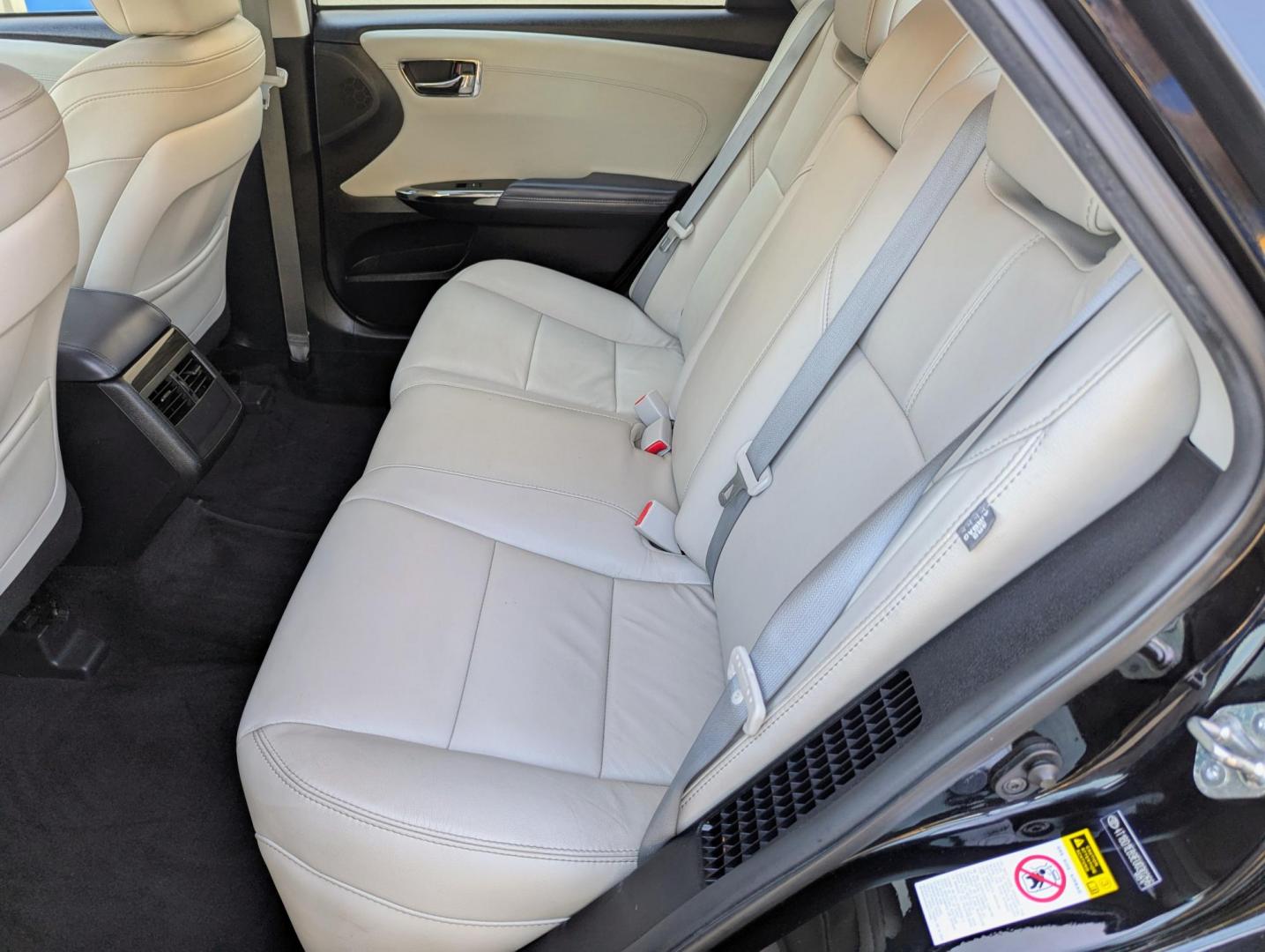 2014 Black /Light Gray Leather Toyota Avalon Hybrid XLE Premium (4T1BD1EB9EU) with an 2.5L L4 DOHC 16V HYBRID engine, Continuously Variable Transmission transmission, located at 603 Amelia Street, Plymouth, MI, 48170, (734) 459-5520, 42.378841, -83.464546 - Vehicles shown by appointment - Please call ahead - 734-459-5520, text 734-658-4573 or contact us via our web site at: http://www.selectmotors.com for complete Inventory, Photos, Videos and FREE Carfax Reports. 2014 Toyota Avalon, Hybrid - Touring, Black with light gray leather interior, 95K one - Photo#6