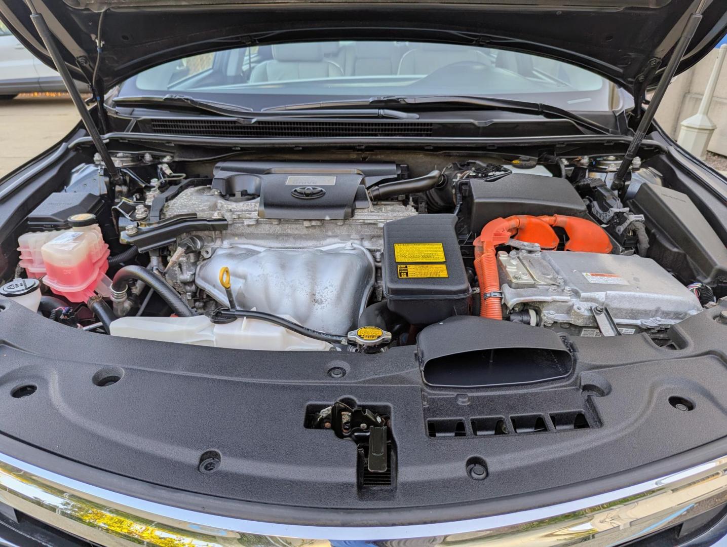 2014 Black /Light Gray Leather Toyota Avalon Hybrid XLE Premium (4T1BD1EB9EU) with an 2.5L L4 DOHC 16V HYBRID engine, Continuously Variable Transmission transmission, located at 603 Amelia Street, Plymouth, MI, 48170, (734) 459-5520, 42.378841, -83.464546 - Vehicles shown by appointment - Please call ahead - 734-459-5520, text 734-658-4573 or contact us via our web site at: http://www.selectmotors.com for complete Inventory, Photos, Videos and FREE Carfax Reports. 2014 Toyota Avalon, Hybrid - Touring, Black with light gray leather interior, 95K one - Photo#16