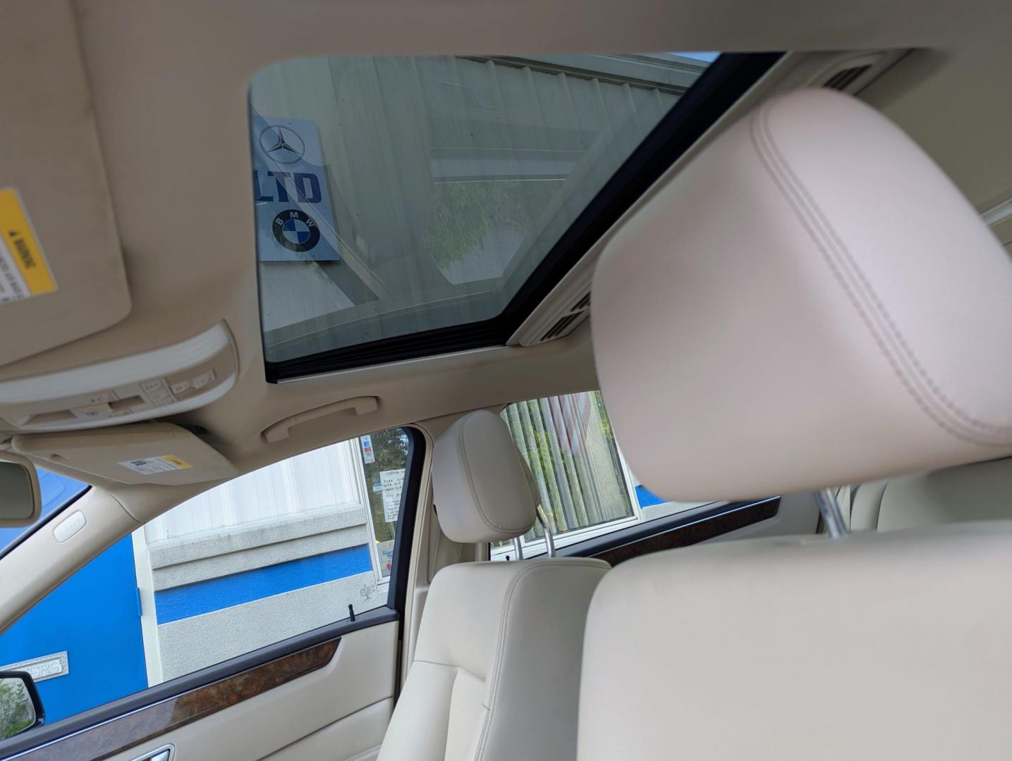 2014 Lunar Blue Metallic /Almond Mercedes-Benz E-Class E350 4MATIC Sedan (WDDHF8JB8EA) with an 3.5L V6 DOHC 24V engine, 7-Speed Automatic transmission, located at 603 Amelia Street, Plymouth, MI, 48170, (734) 459-5520, 42.378841, -83.464546 - Vehicles shown by appointment - Please call ahead - 734-459-5520, text 734-658-4573 or contact us via our web site at: http://www.selectmotors.com for complete Inventory, Photos, Videos and FREE Carfax Reports. 2014 Mercedes E350 Sport 4Matic, Lunar Blue Metallic with Almond interior, 123K miles, - Photo#4