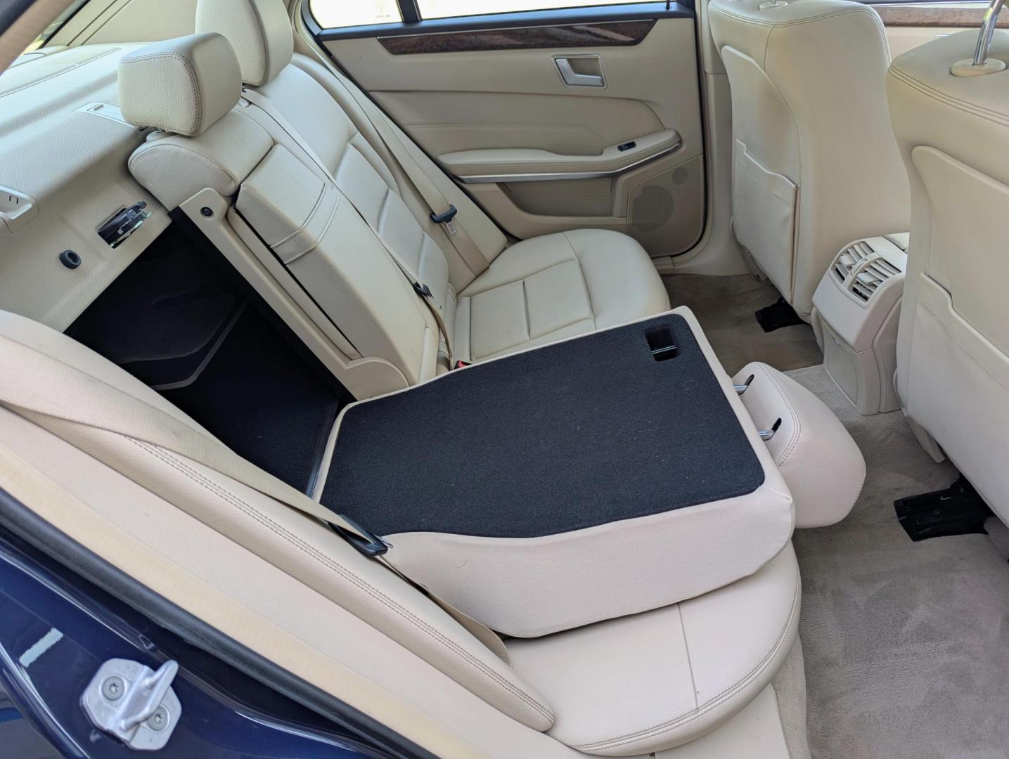 2014 Lunar Blue Metallic /Almond Mercedes-Benz E-Class E350 4MATIC Sedan (WDDHF8JB8EA) with an 3.5L V6 DOHC 24V engine, 7-Speed Automatic transmission, located at 603 Amelia Street, Plymouth, MI, 48170, (734) 459-5520, 42.378841, -83.464546 - Vehicles shown by appointment - Please call ahead - 734-459-5520, text 734-658-4573 or contact us via our web site at: http://www.selectmotors.com for complete Inventory, Photos, Videos and FREE Carfax Reports. 2014 Mercedes E350 Sport 4Matic, Lunar Blue Metallic with Almond interior, 123K miles, - Photo#8