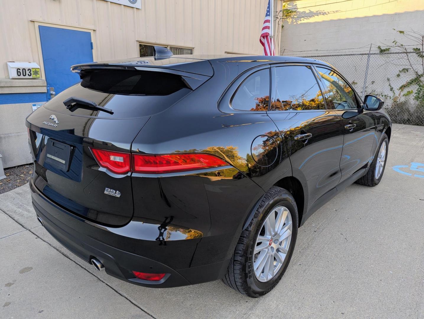 2017 Black /Black Jaguar F-Pace 35t Prestige (SADCK2BV3HA) with an 3.0L V6 DOHC 24V SUPERCHARGED engine, 8A transmission, located at 603 Amelia Street, Plymouth, MI, 48170, (734) 459-5520, 42.378841, -83.464546 - Photo#12