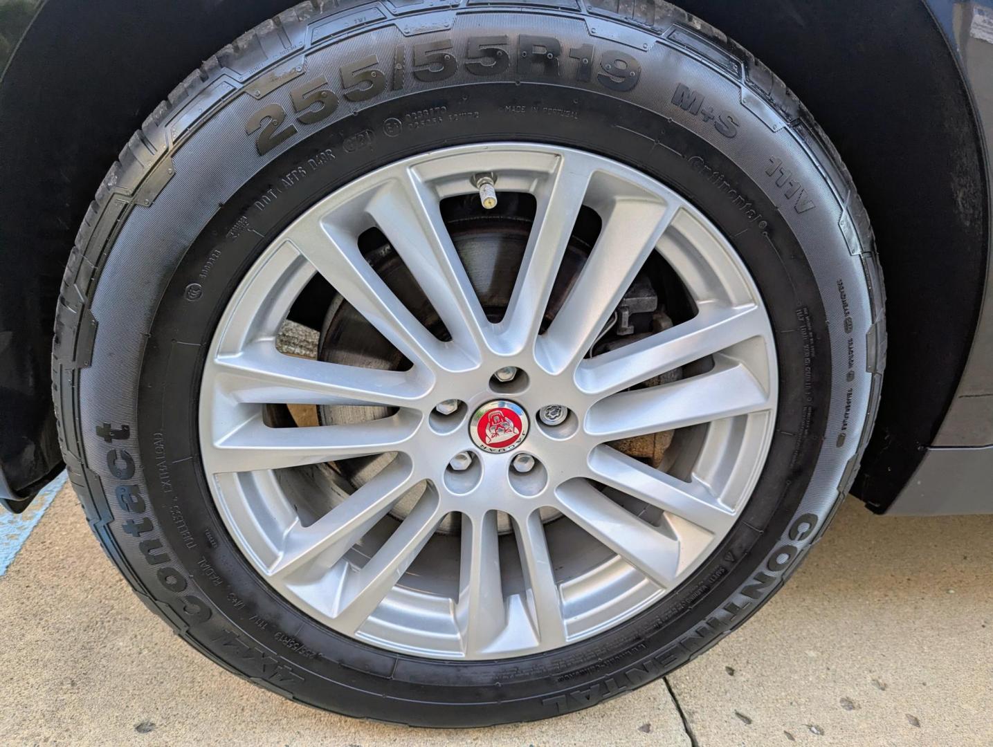 2017 Black /Black Jaguar F-Pace 35t Prestige (SADCK2BV3HA) with an 3.0L V6 DOHC 24V SUPERCHARGED engine, 8A transmission, located at 603 Amelia Street, Plymouth, MI, 48170, (734) 459-5520, 42.378841, -83.464546 - Photo#14